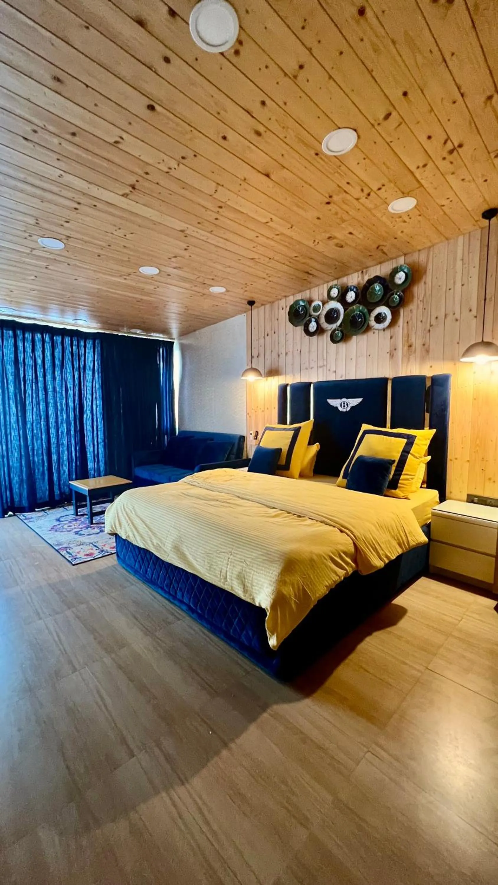 Bedroom, Bed in Clarence Cottage