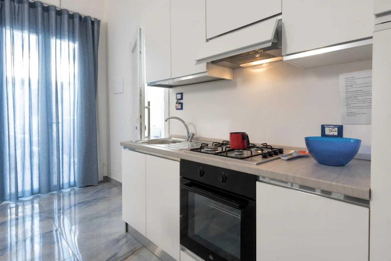 kitchen in ALG Apartments con Parcheggio