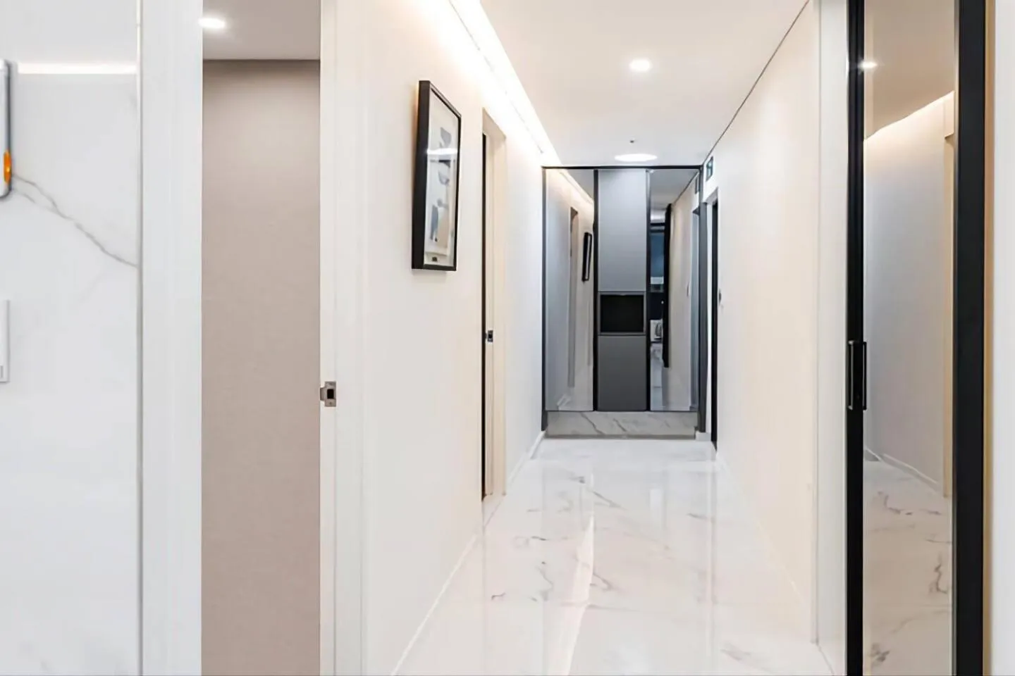 Area and facilities in UH FLAT The SEOCHO