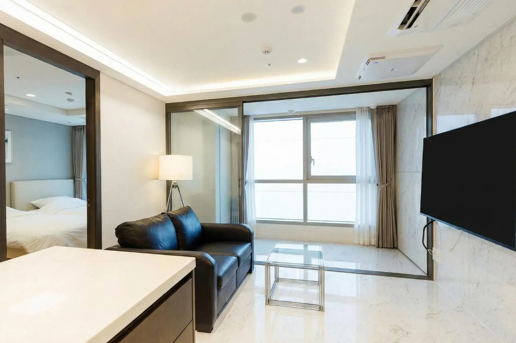 Bed in UH FLAT The SEOCHO Bed in UH FLAT The SEOCHO