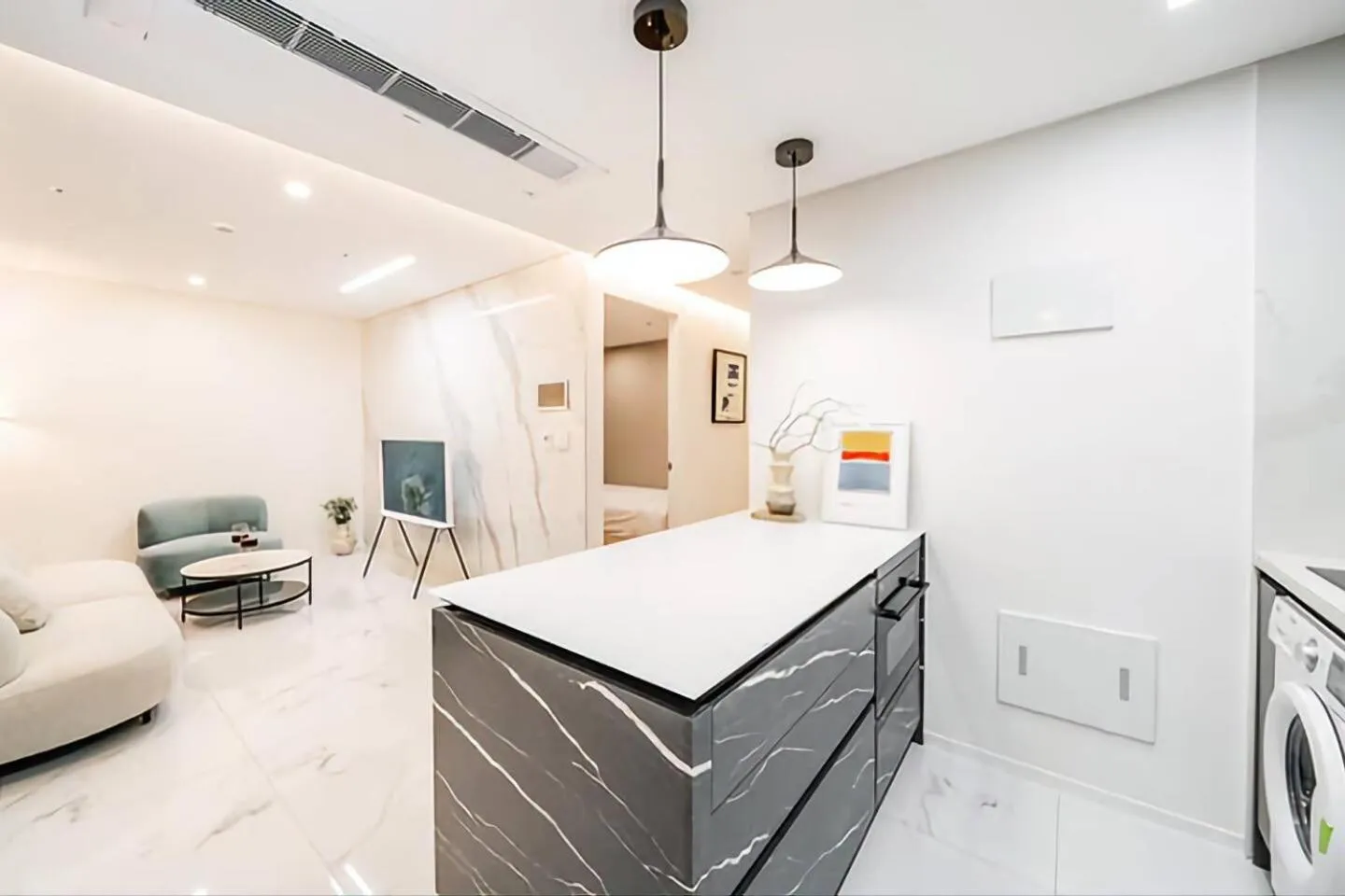 Kitchen or kitchenette in UH FLAT The SEOCHO