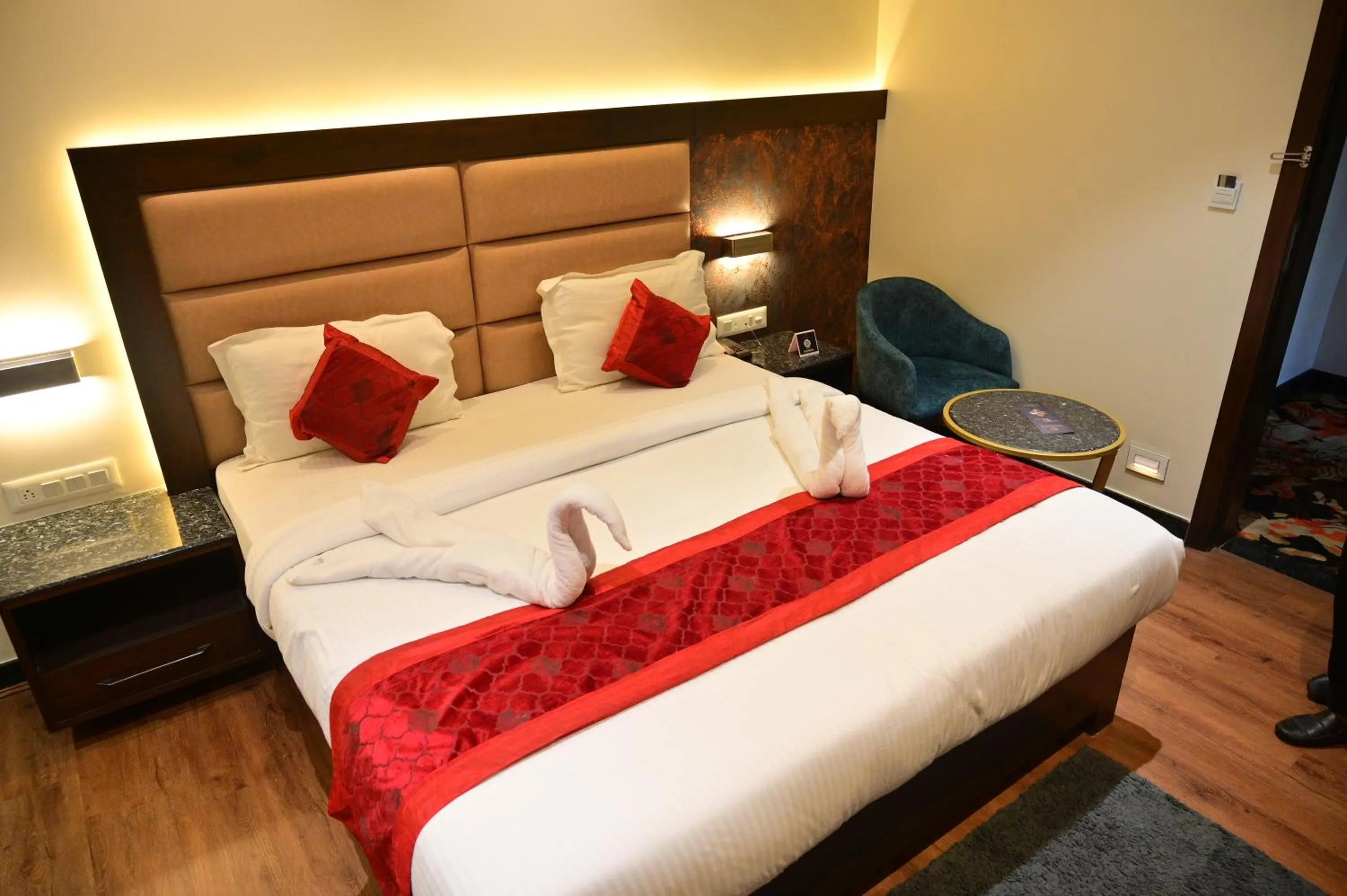 Bed in Hotel Golden Riviera