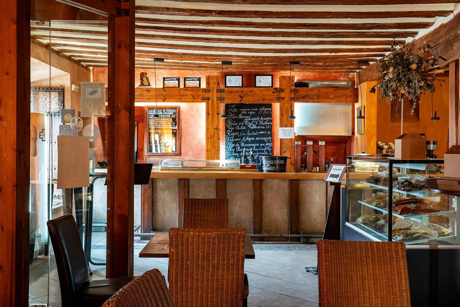 Lounge or bar in Castillo De Pilas Bonas