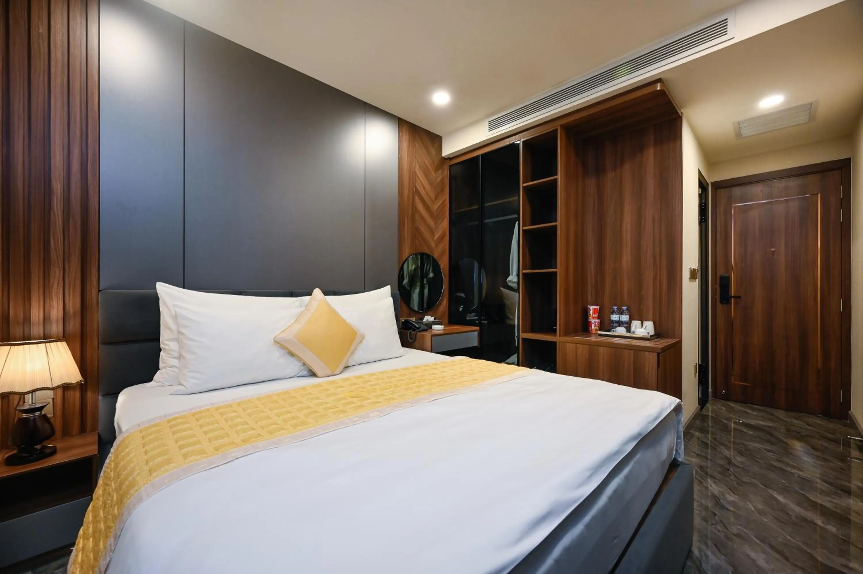 Bed in The Moon 2 Hotel