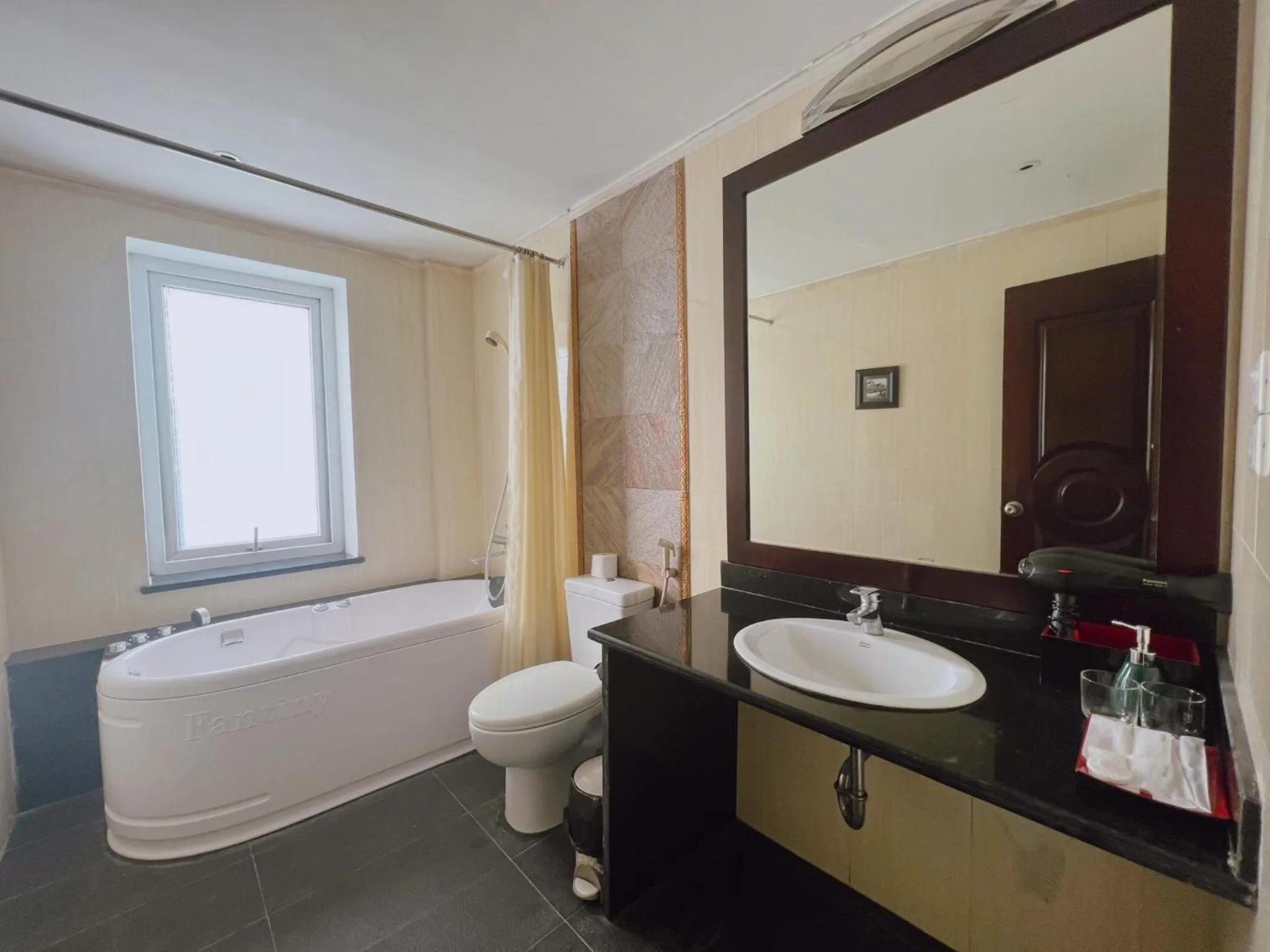 Bathroom in Ha Noi Memory Central Hotel And Spa