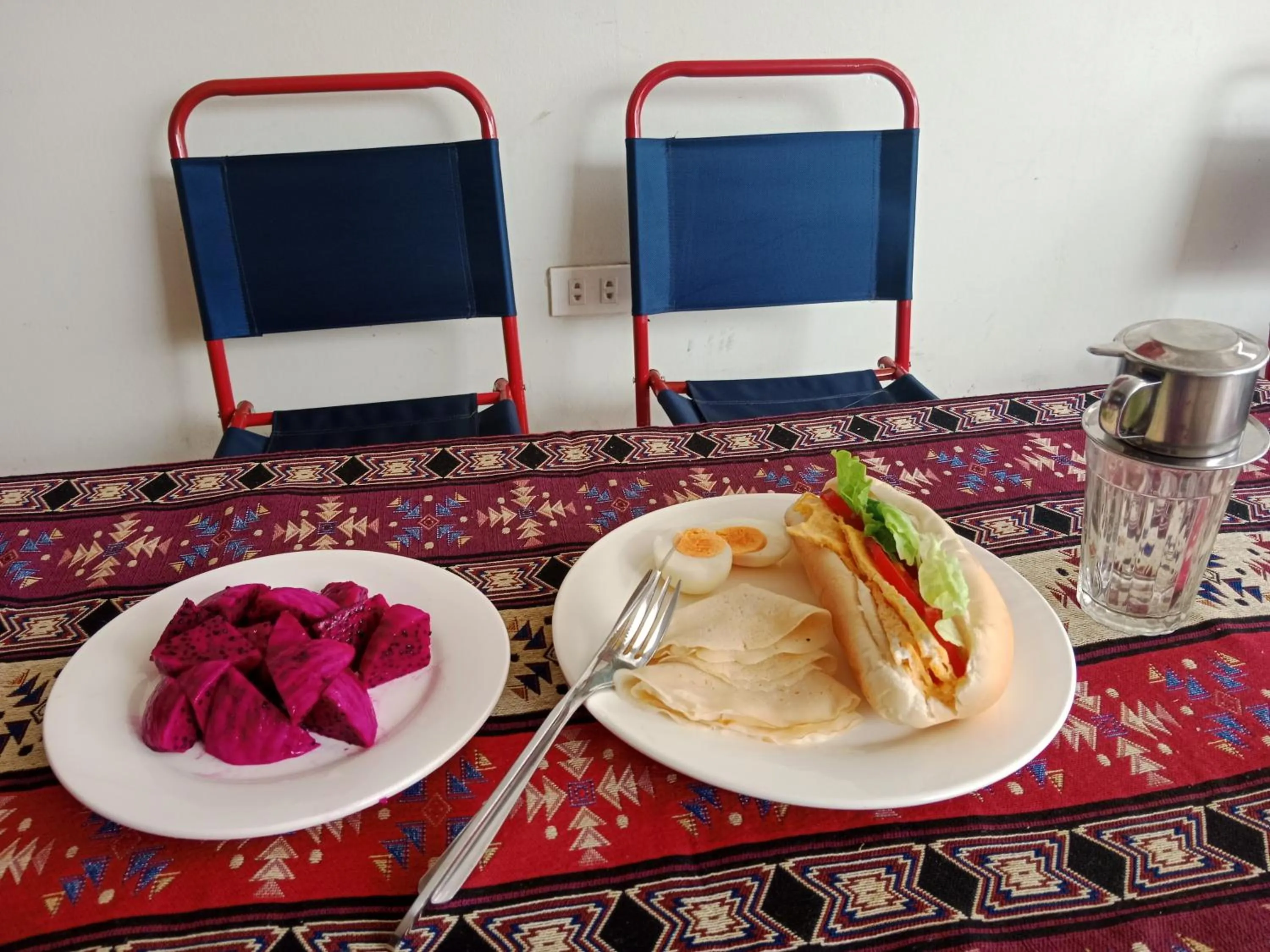 Restaurant/places to eat in Ha Giang Yolo House and Loop Tours