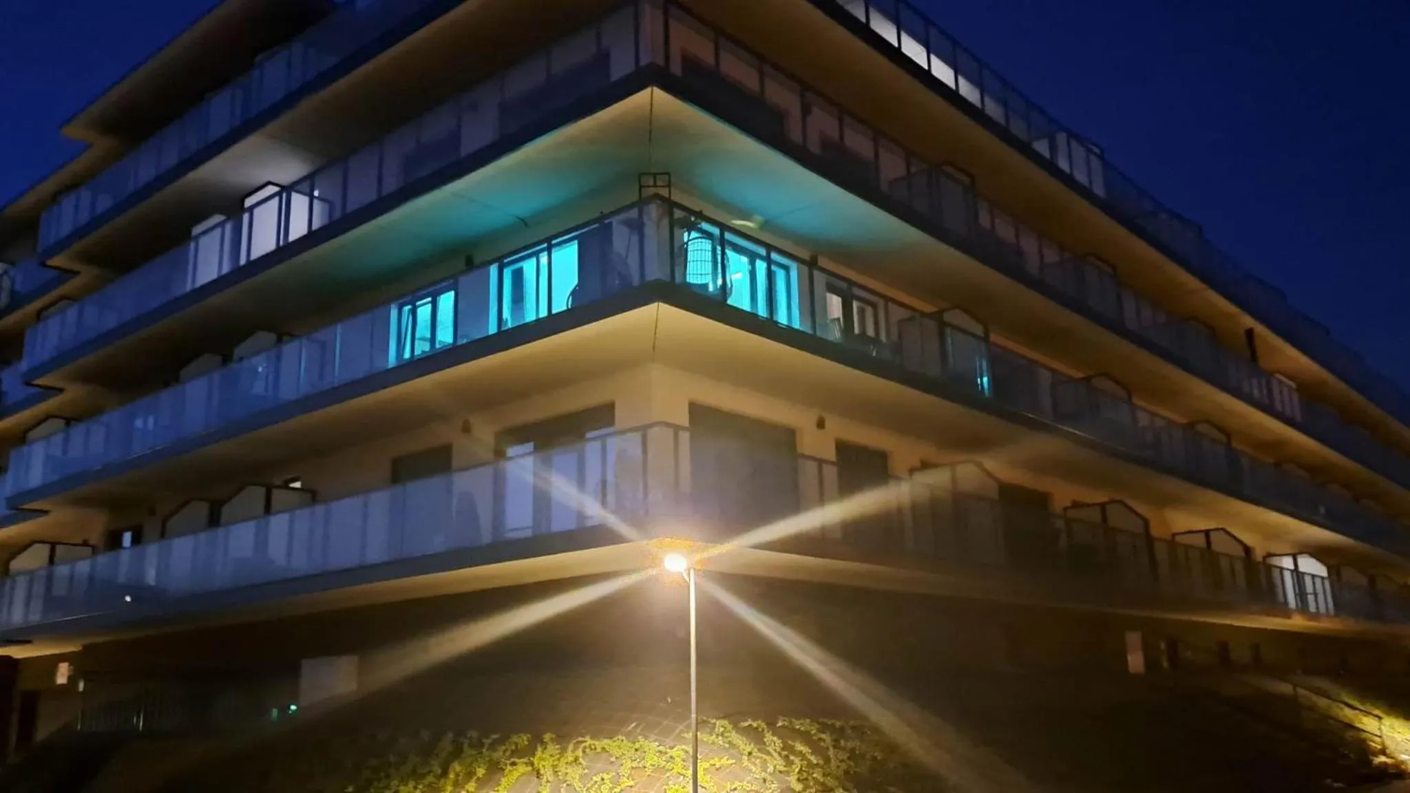 Property building in Apartament Pod Dmuchawcem