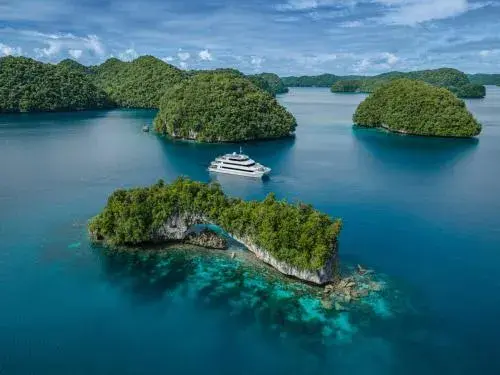 Four Seasons Explorer Palau - Cruising Resort Four Seasons Explorer Palau - Cruising Resort
