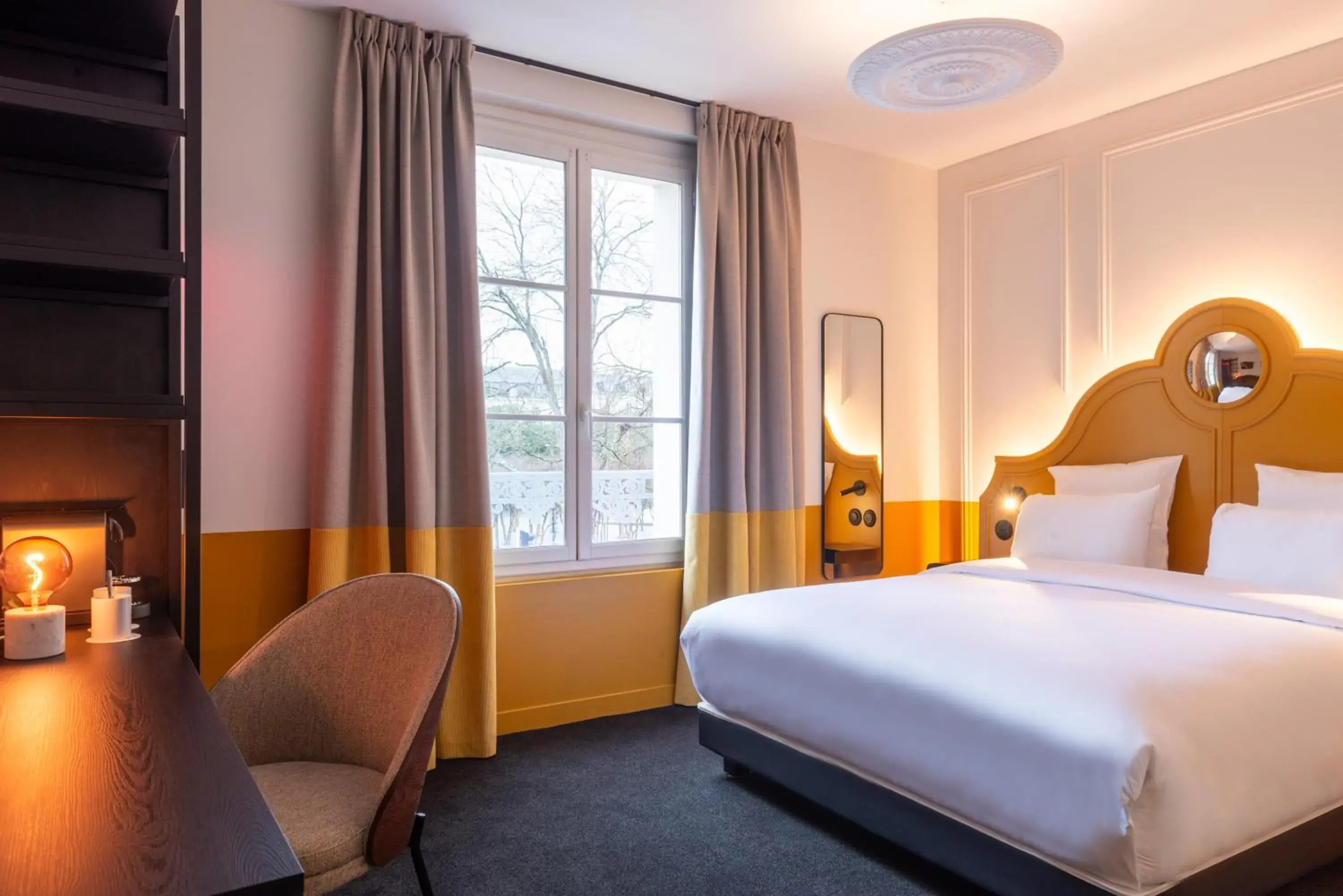 Bed in LABE Hôtel Tours Centre Gare Bed in LABE Hôtel Tours Centre Gare