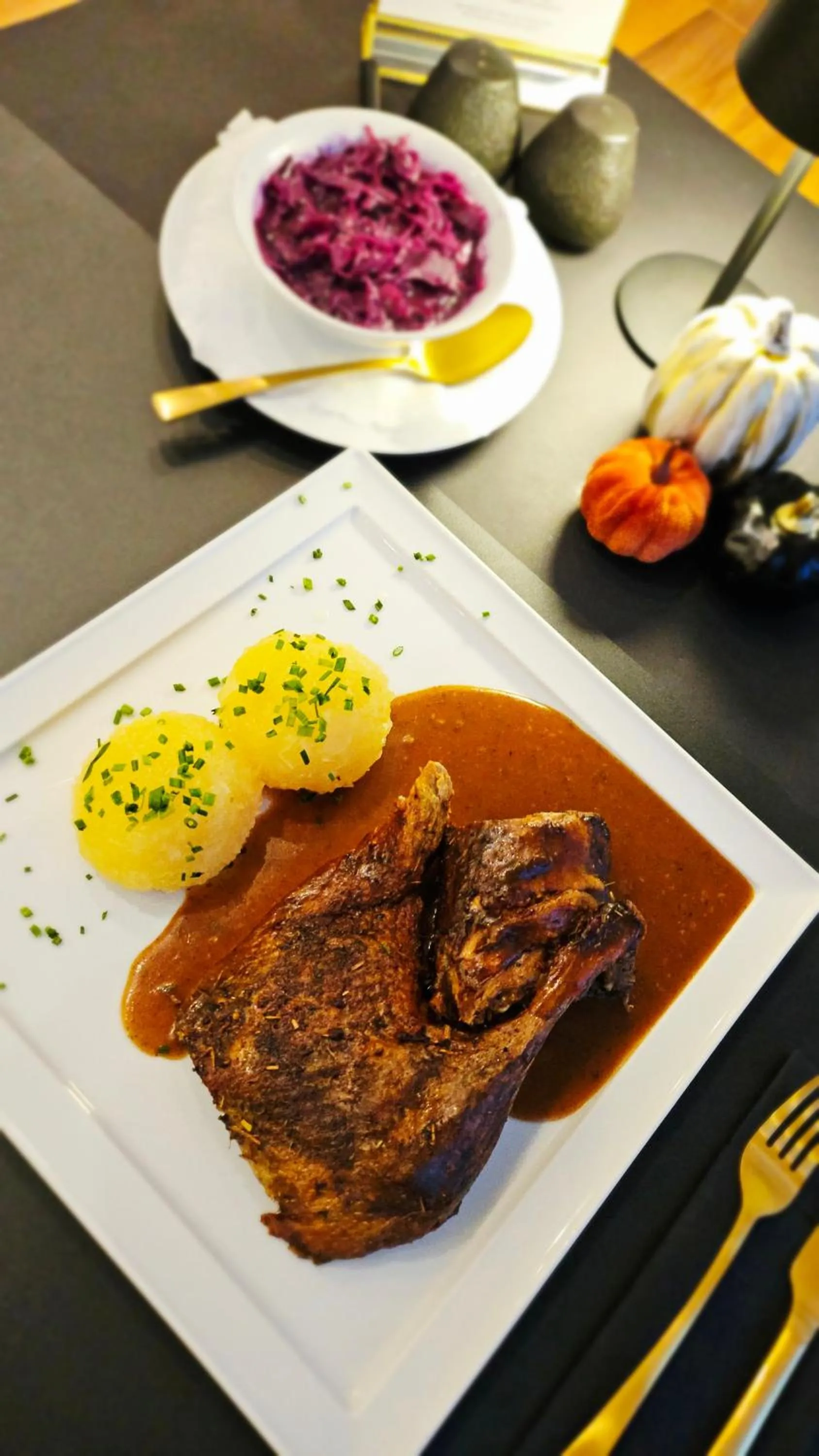 Restaurant/places to eat in Hotel Krone