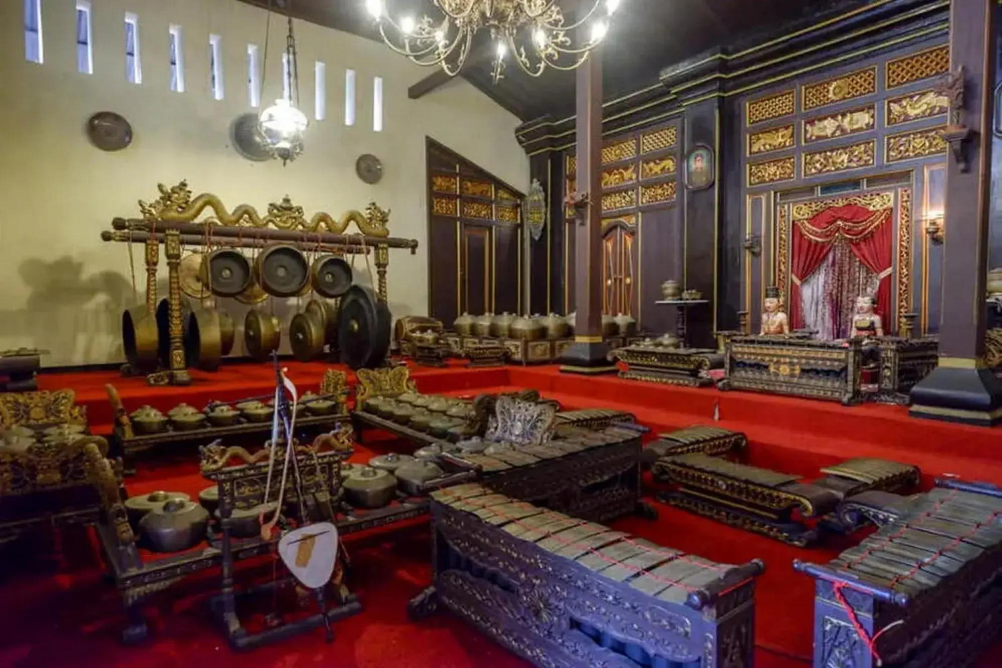 Property building in Cakra Homestay Solo Mitra RedDoorz Property building in Cakra Homestay Solo Mitra RedDoorz