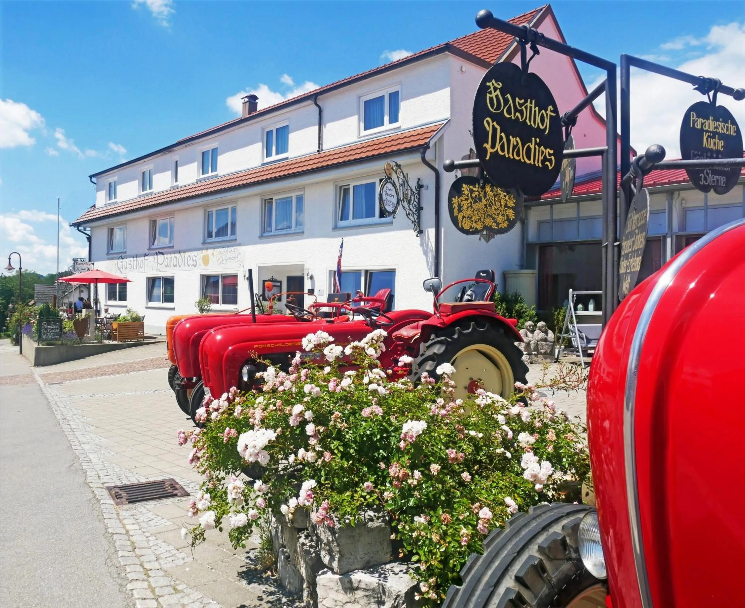 Property building in Adam & Eva Gasthof Paradies mit Hotel