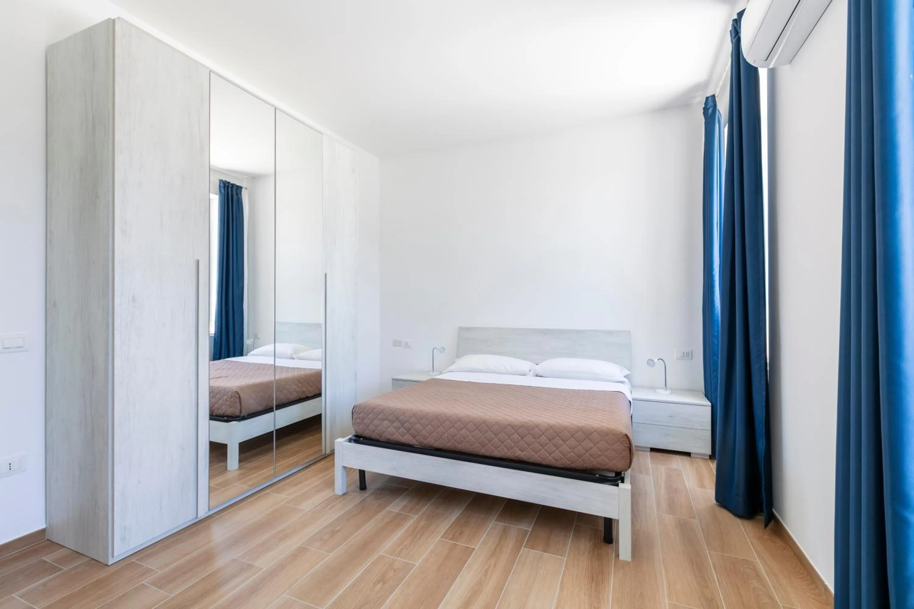 Bed in Residence Torvaianica