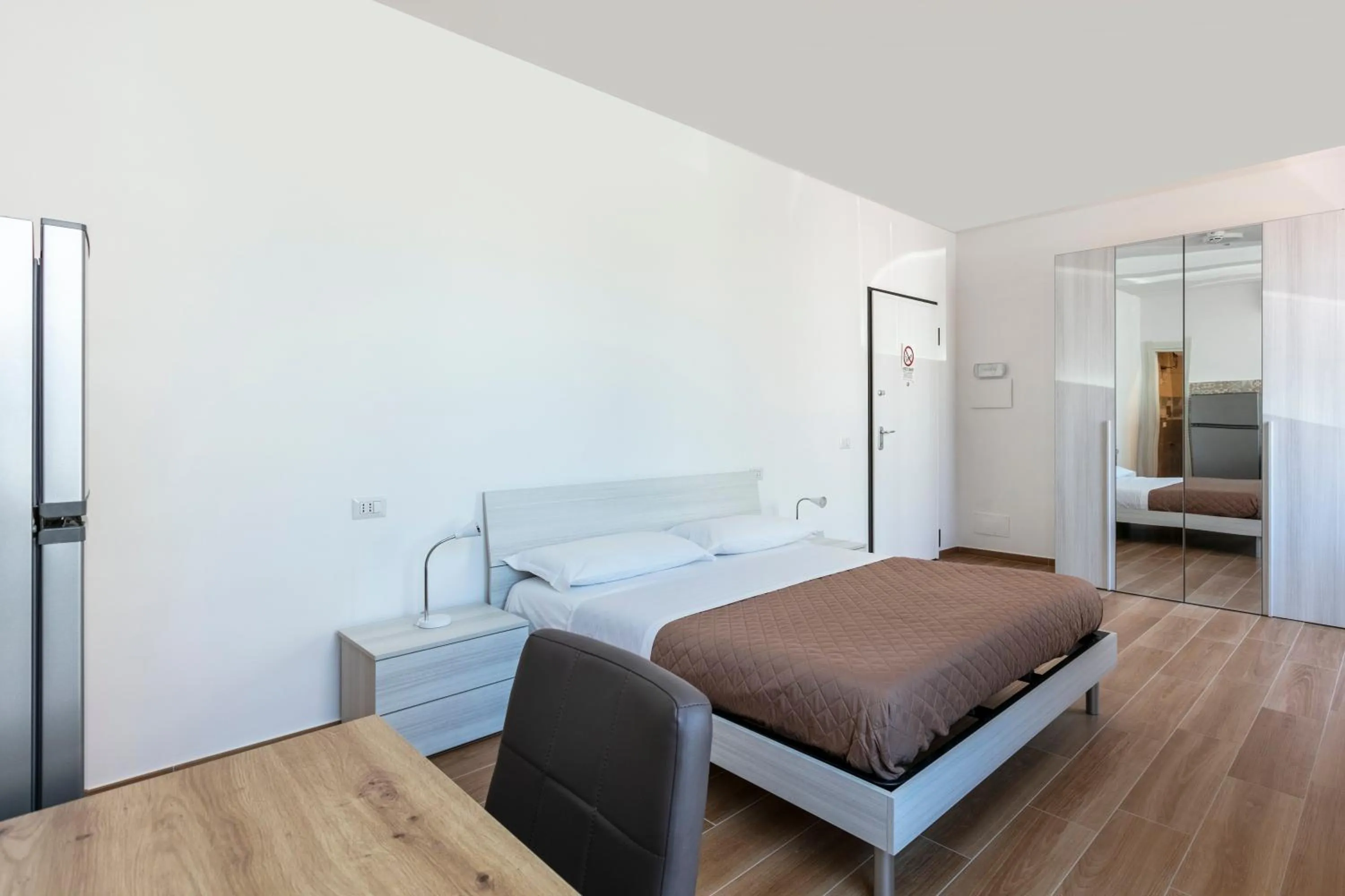 Bed in Residence Torvaianica