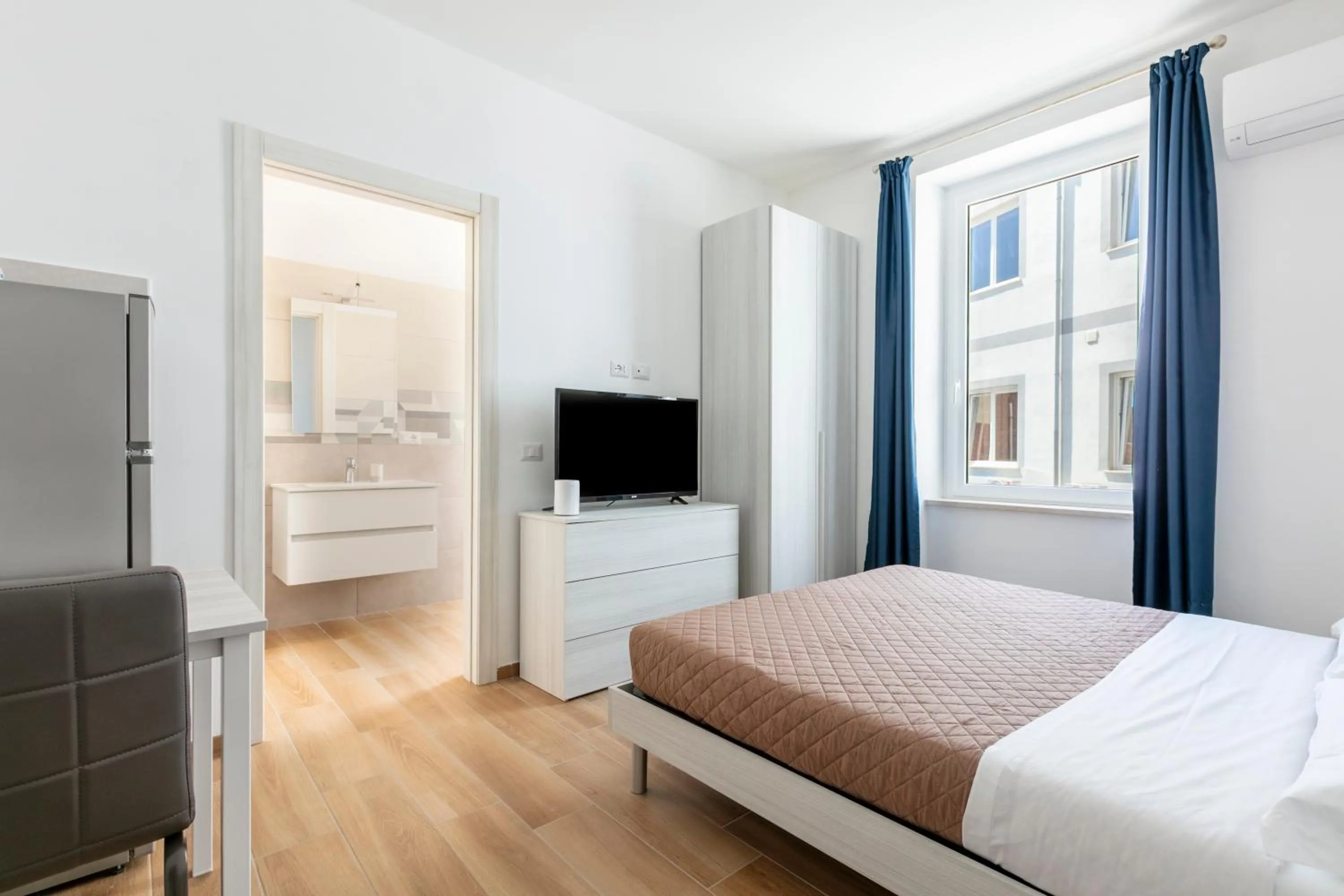 Bed in Residence Torvaianica