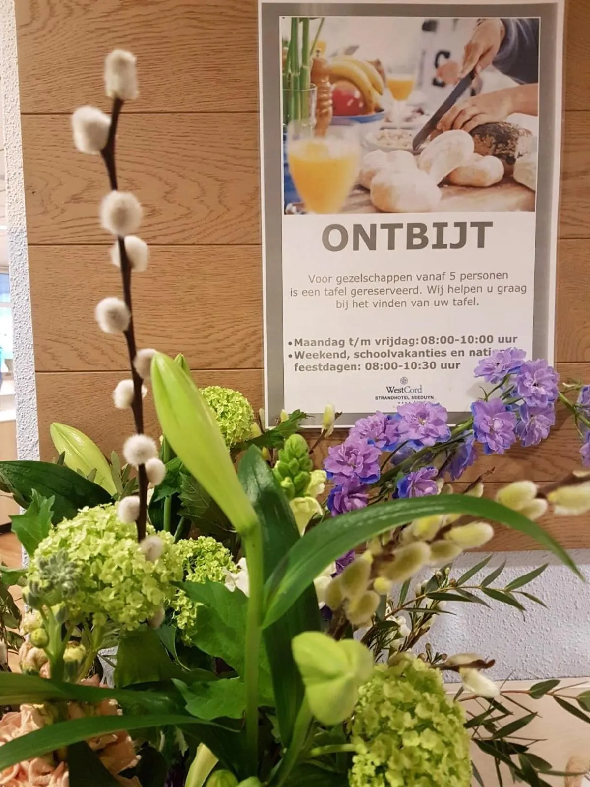 Breakfast in WestCord Strandhotel Seeduyn