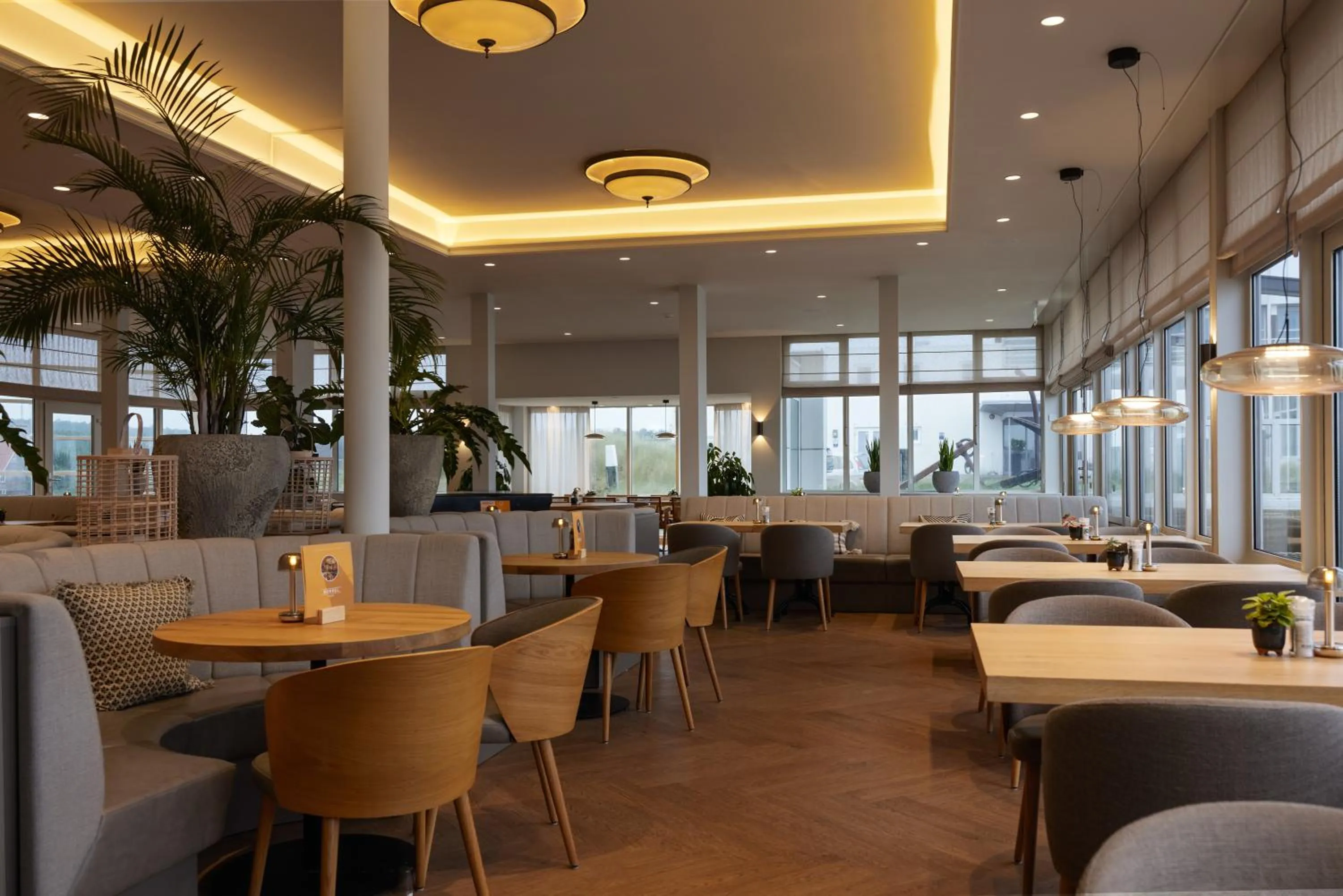Restaurant/places to eat in WestCord Strandhotel Seeduyn