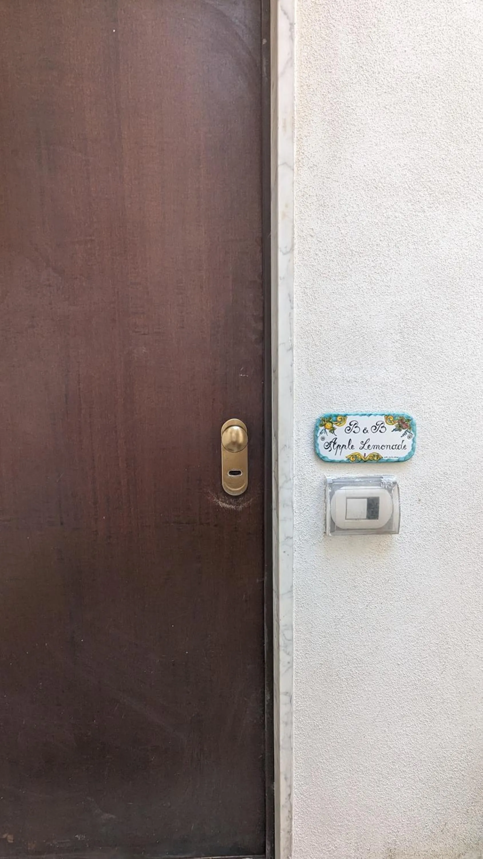 Facade/entrance in Apple Lemonade B&B