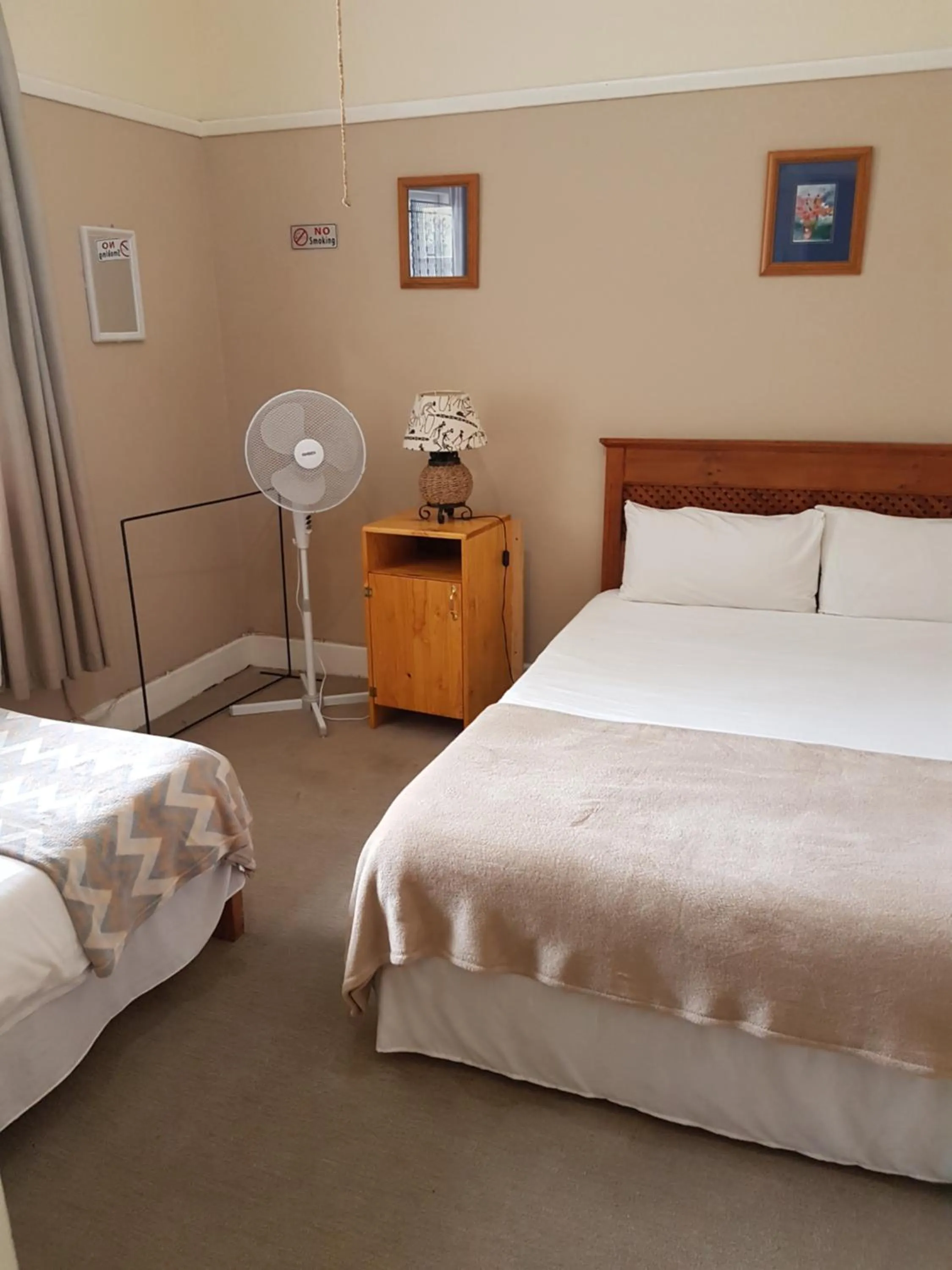 Bed in Oasis Shanti Backpackers