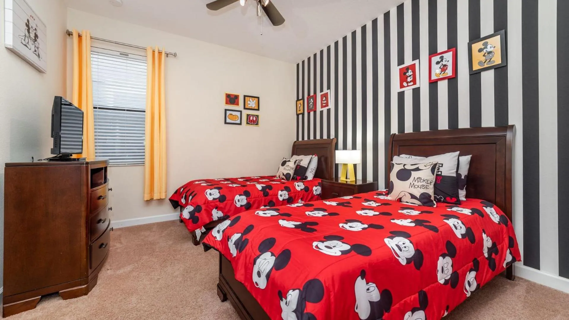 Bed in 1456 Myrtlewood