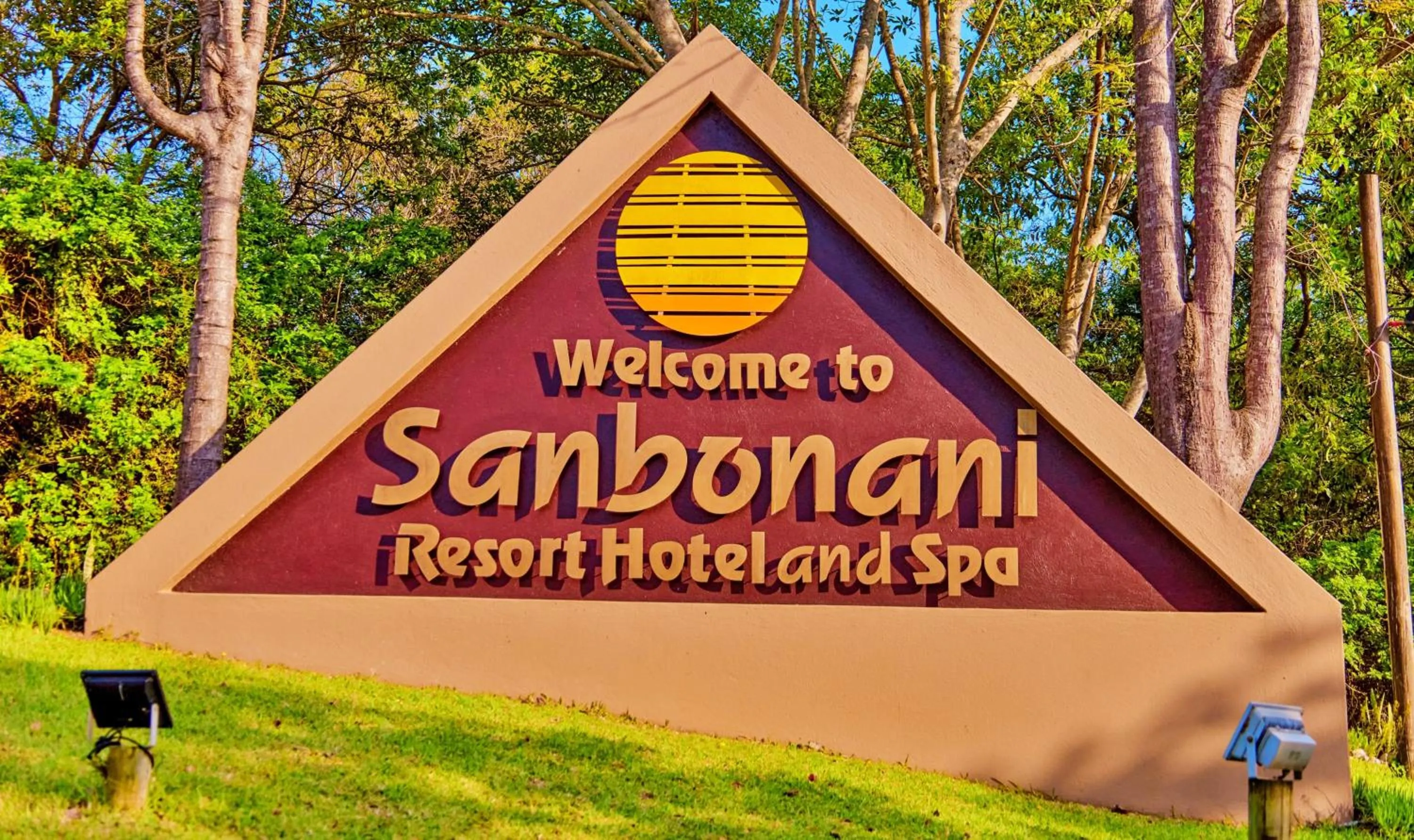 Facade/entrance in Sanbonani Hotel