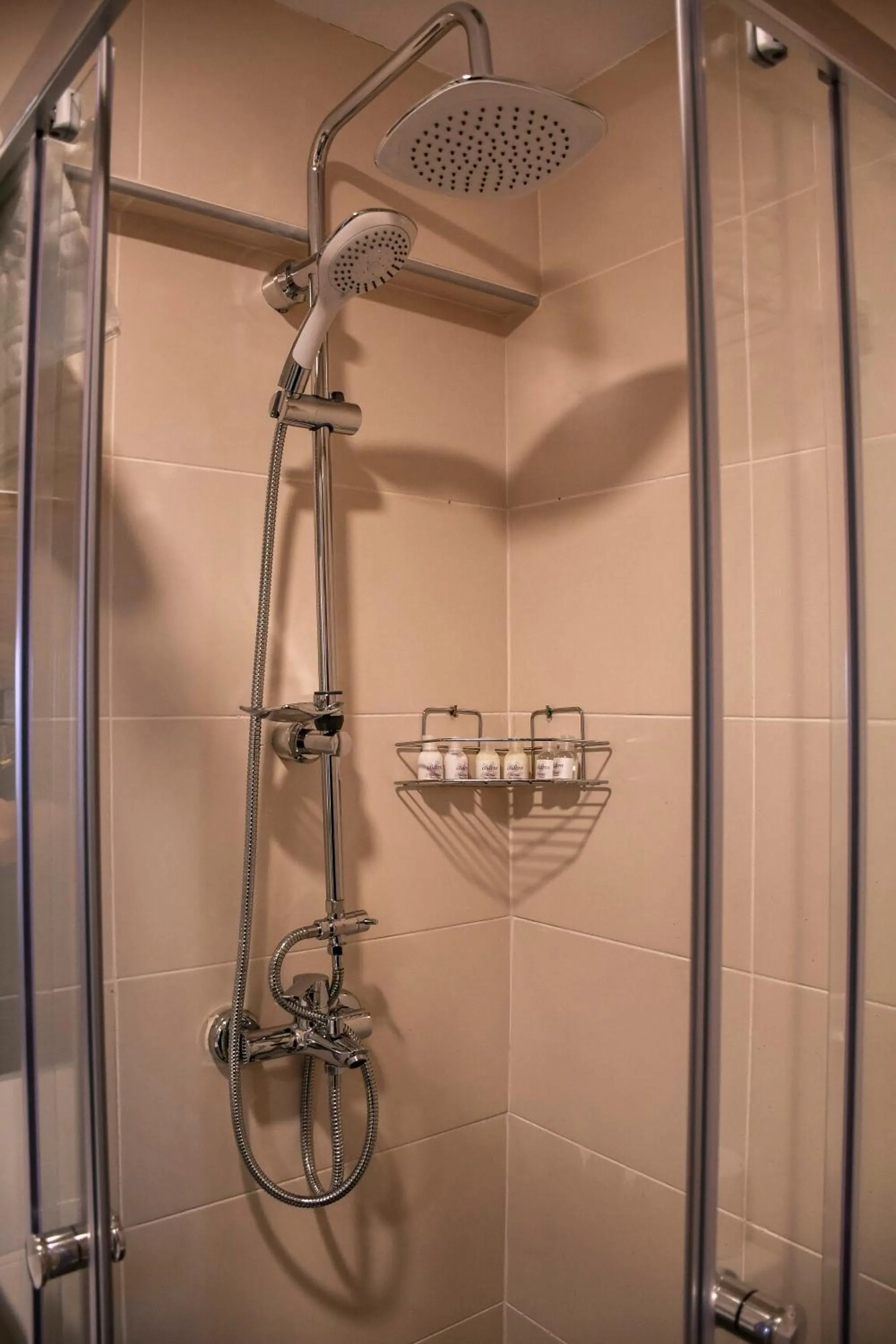 Shower in Mimoza Beach Hotel