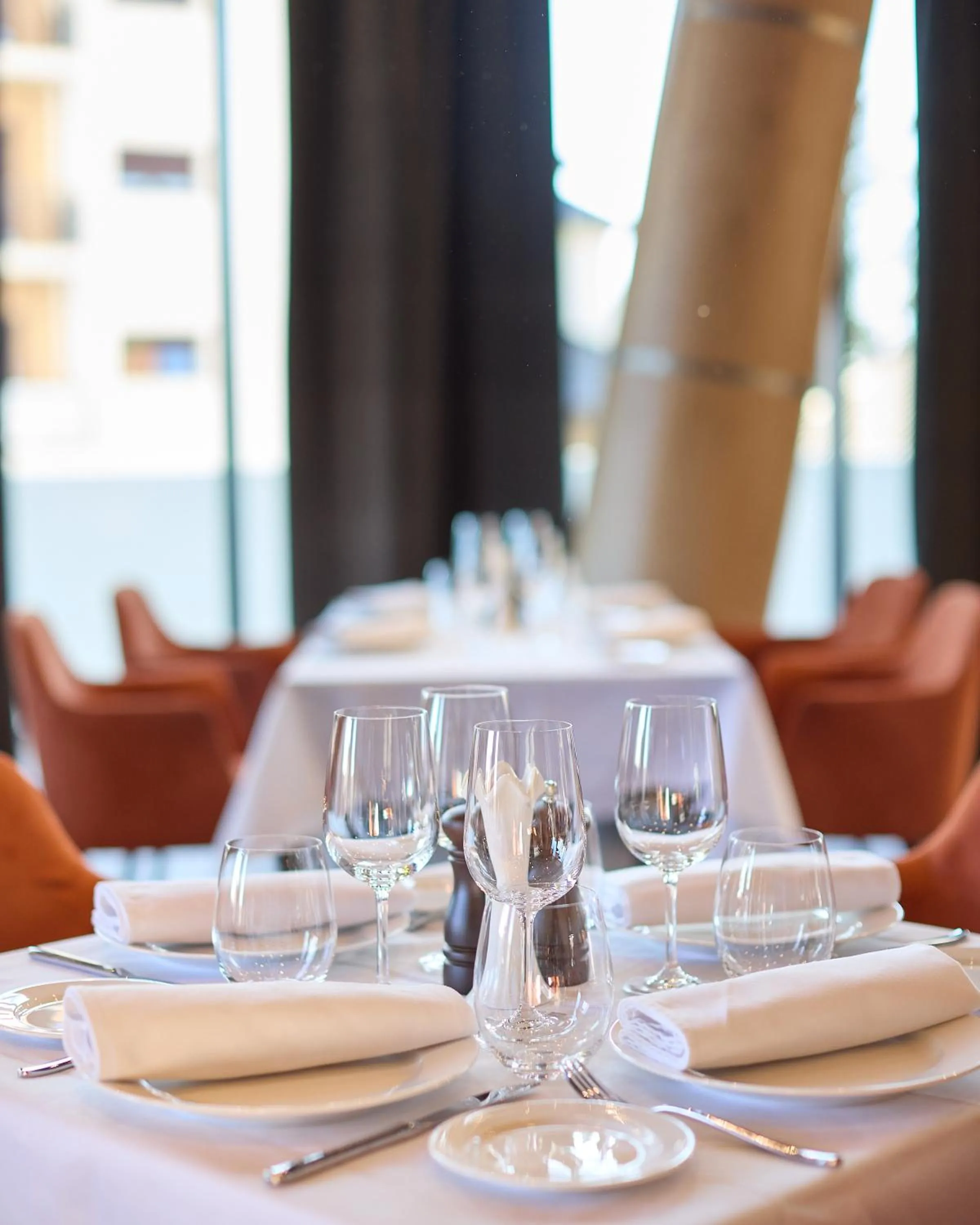 Restaurant/places to eat in Bor Hotel by Karisma