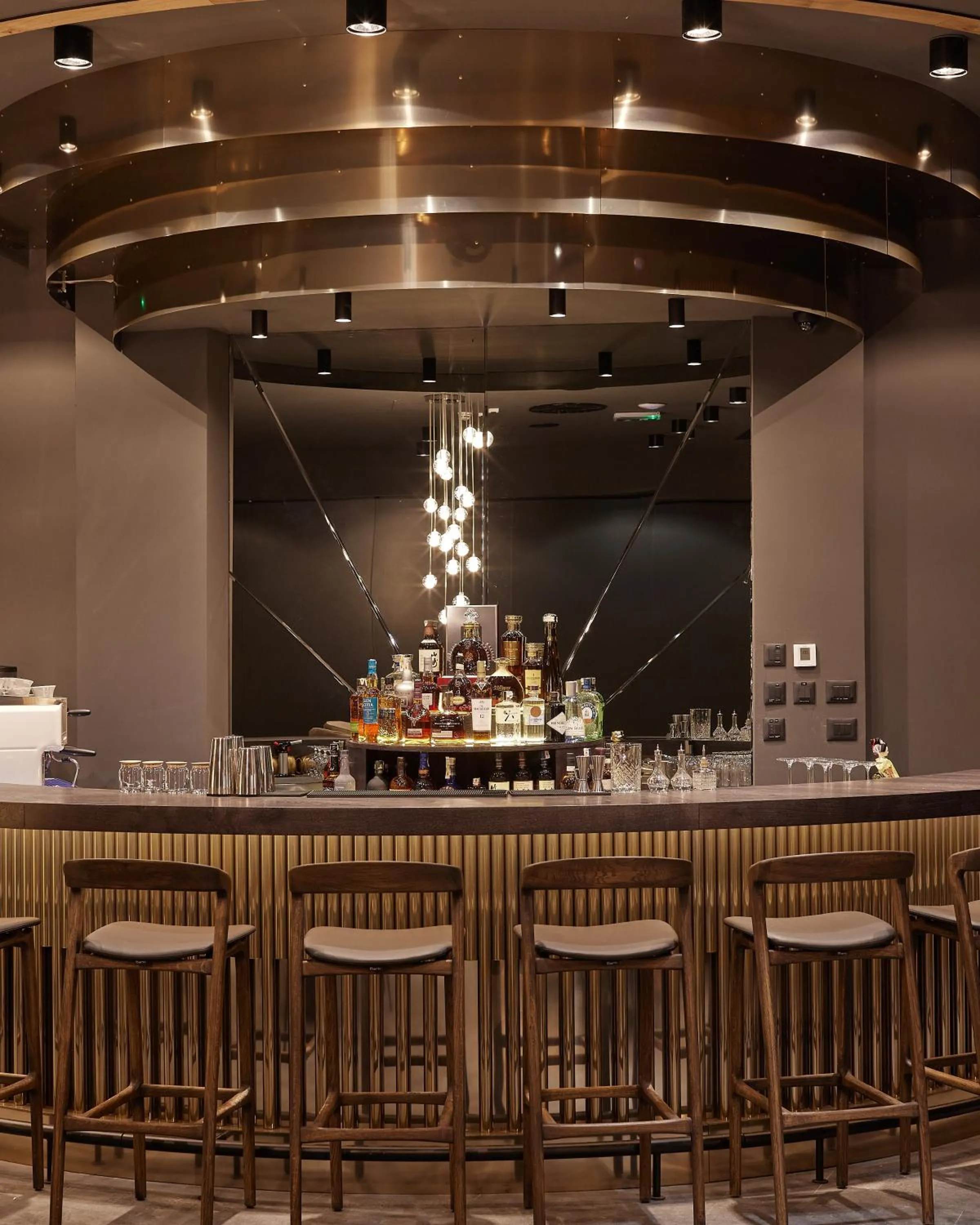 Restaurant/places to eat in Bor Hotel by Karisma