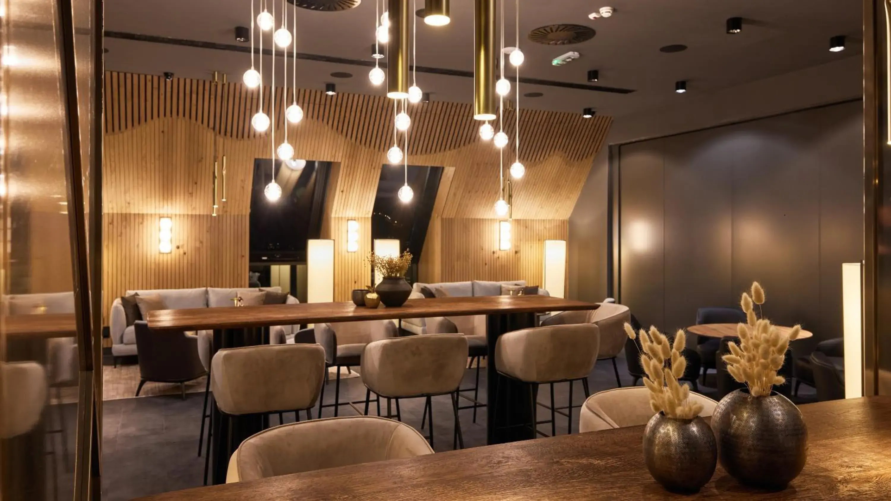 Restaurant/places to eat in Bor Hotel by Karisma Restaurant/places to eat in Bor Hotel by Karisma