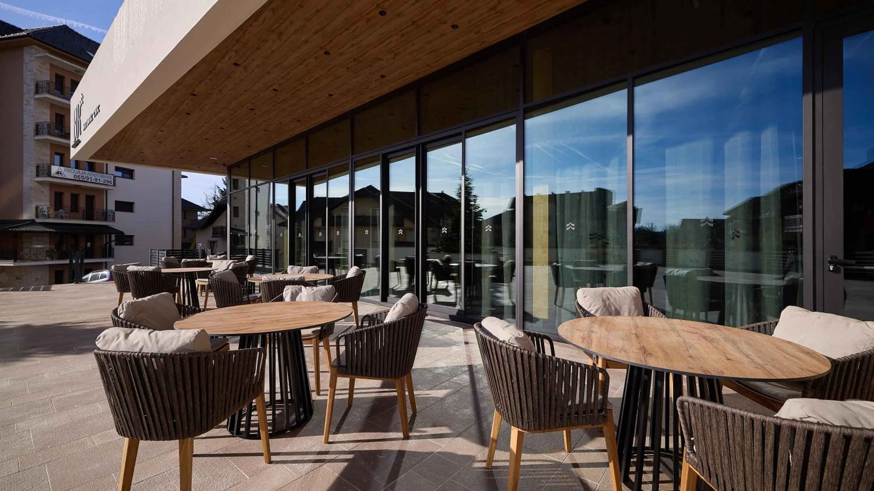 Balcony/Terrace in Bor Hotel by Karisma