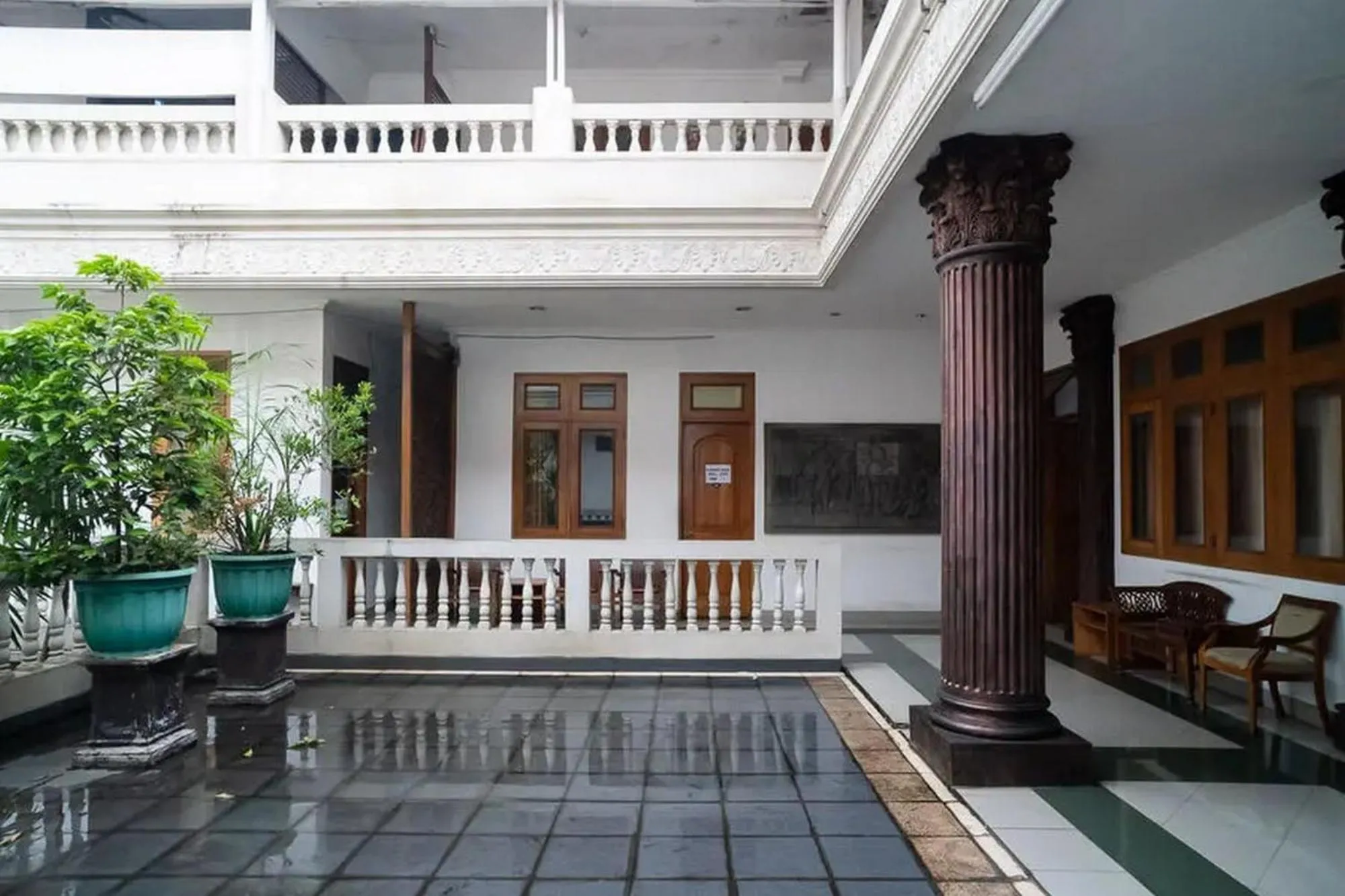 Property building in Puri Saras Bintaro Syariah Mitra RedDoorz