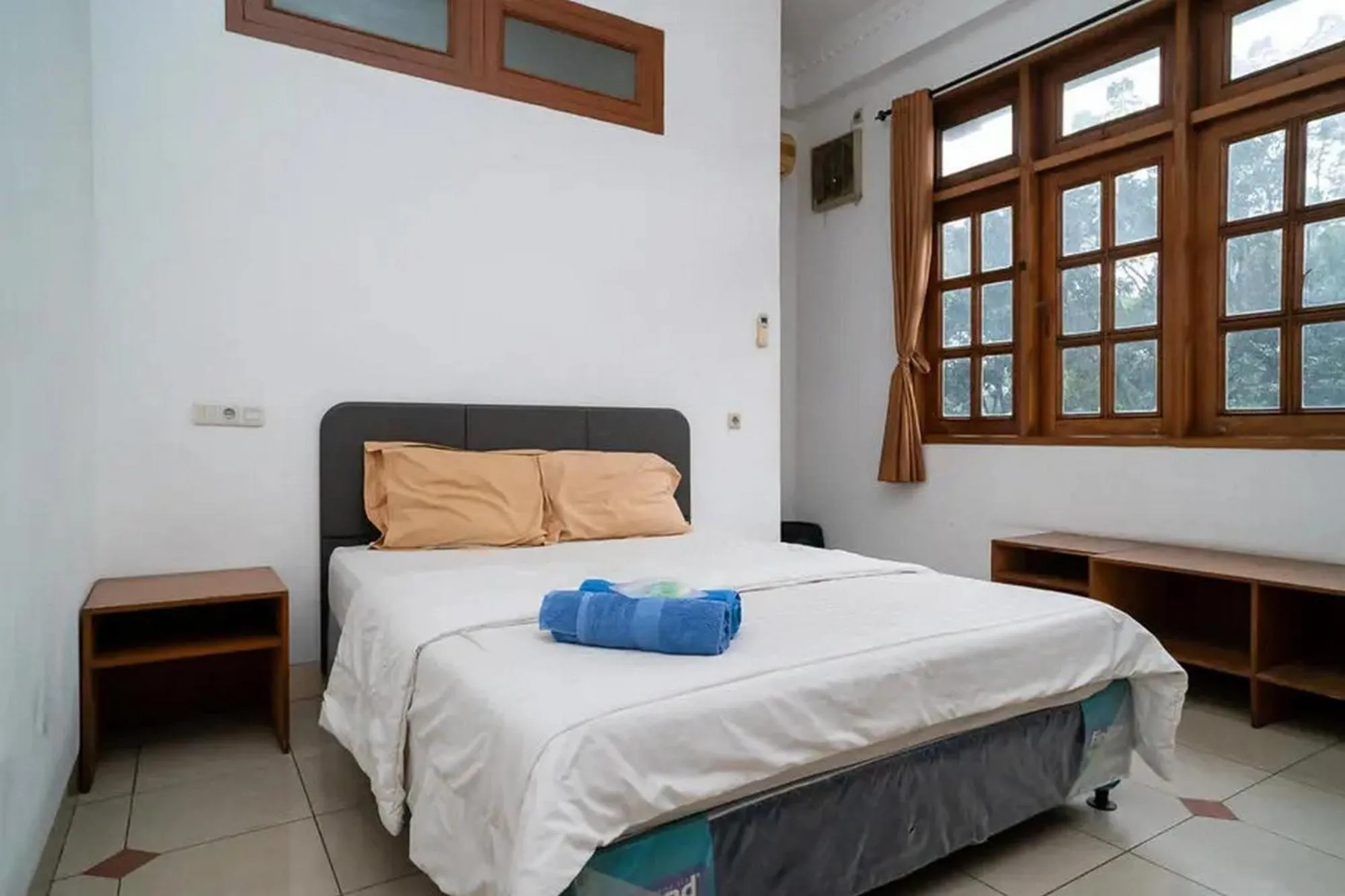 Bed in Puri Saras Bintaro Syariah Mitra RedDoorz
