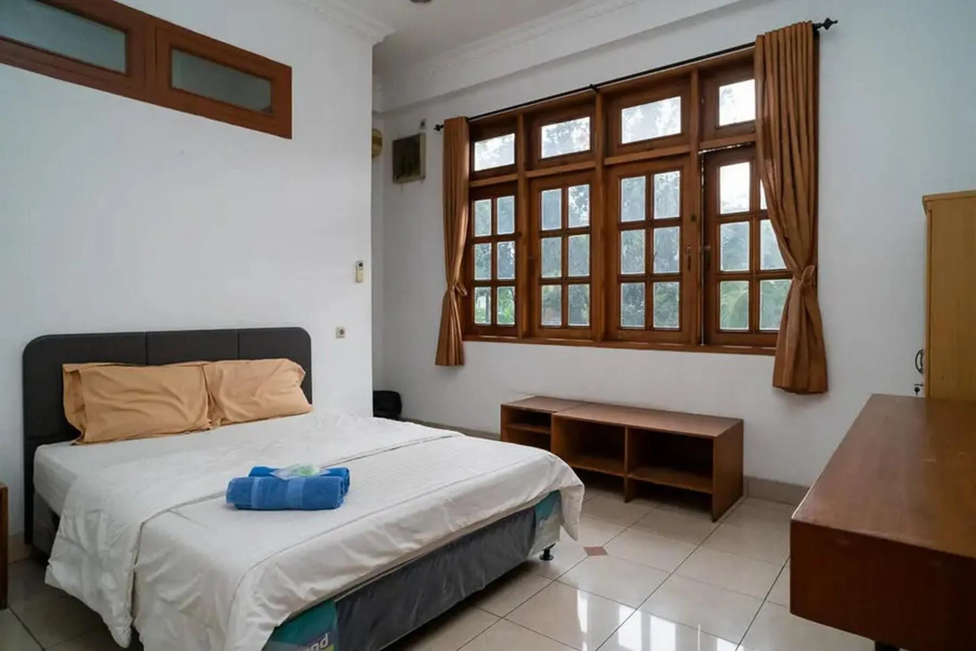 Bed in Puri Saras Bintaro Syariah Mitra RedDoorz