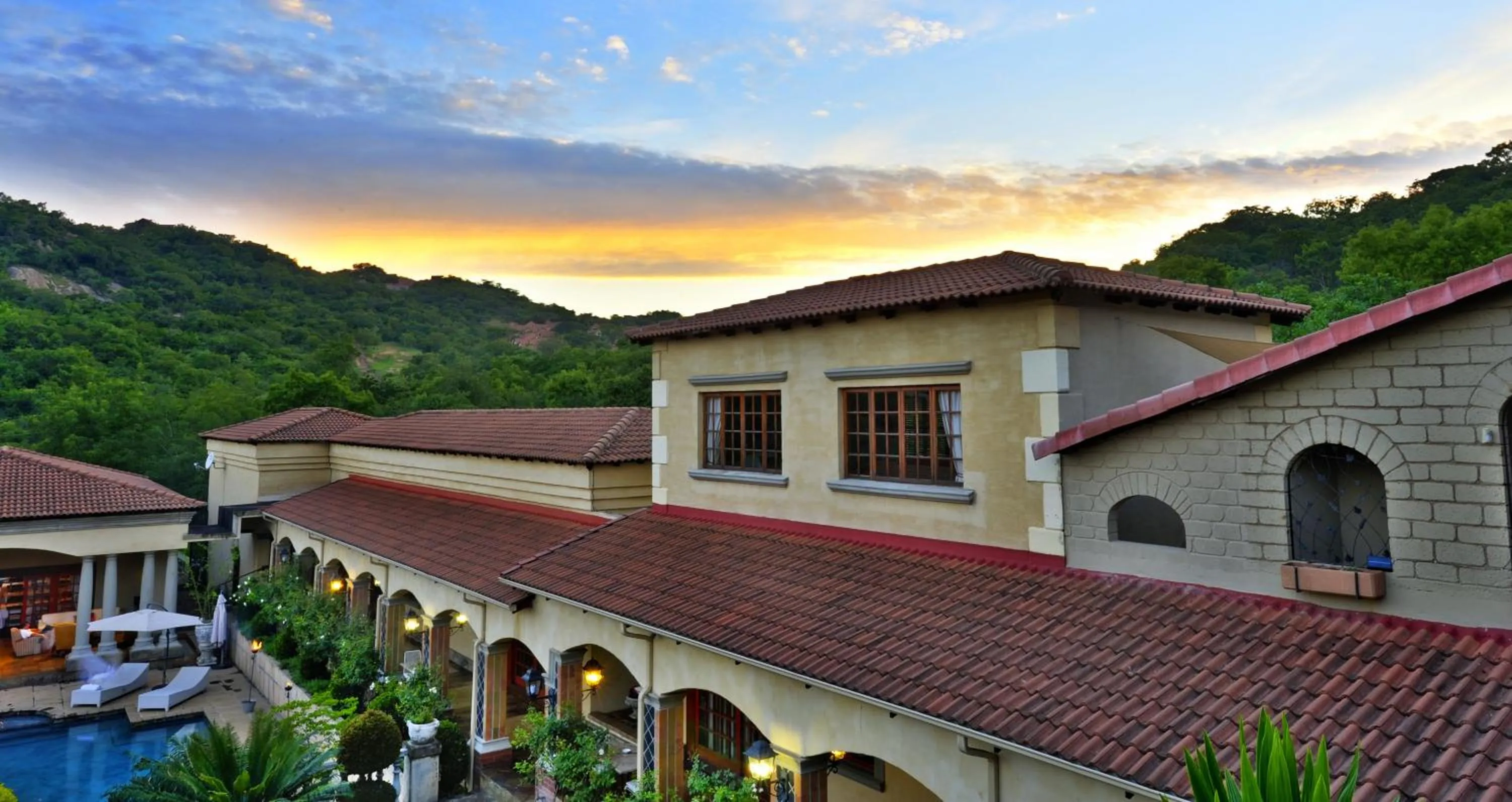 Property building in La Villa Vita