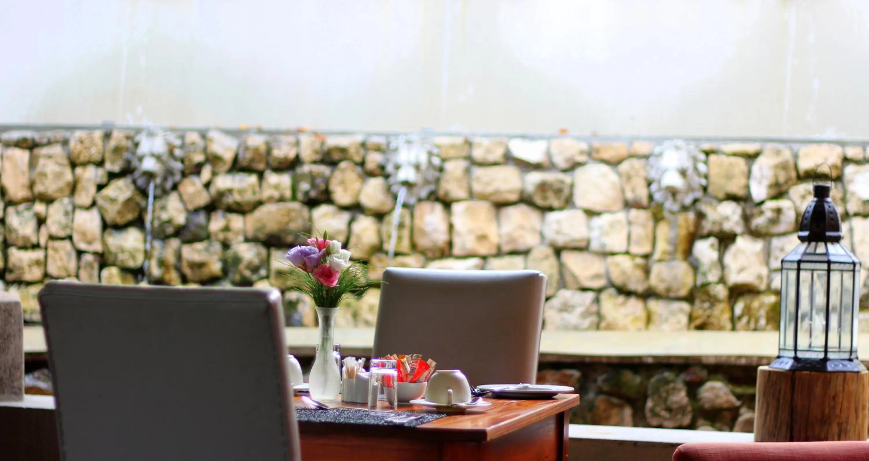 Restaurant/places to eat in La Villa Vita