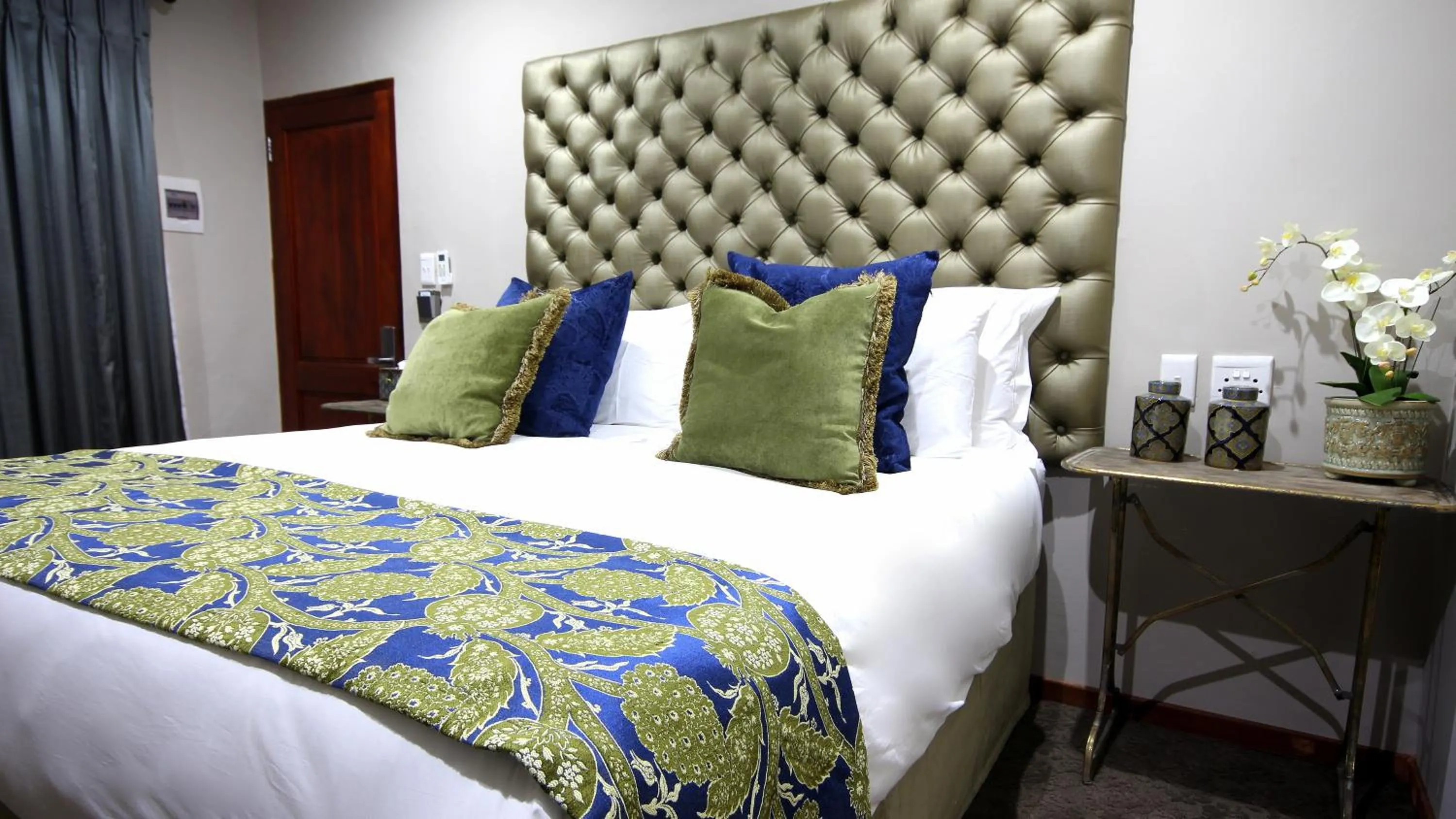 Photo of the whole room, Bed in La Villa Vita