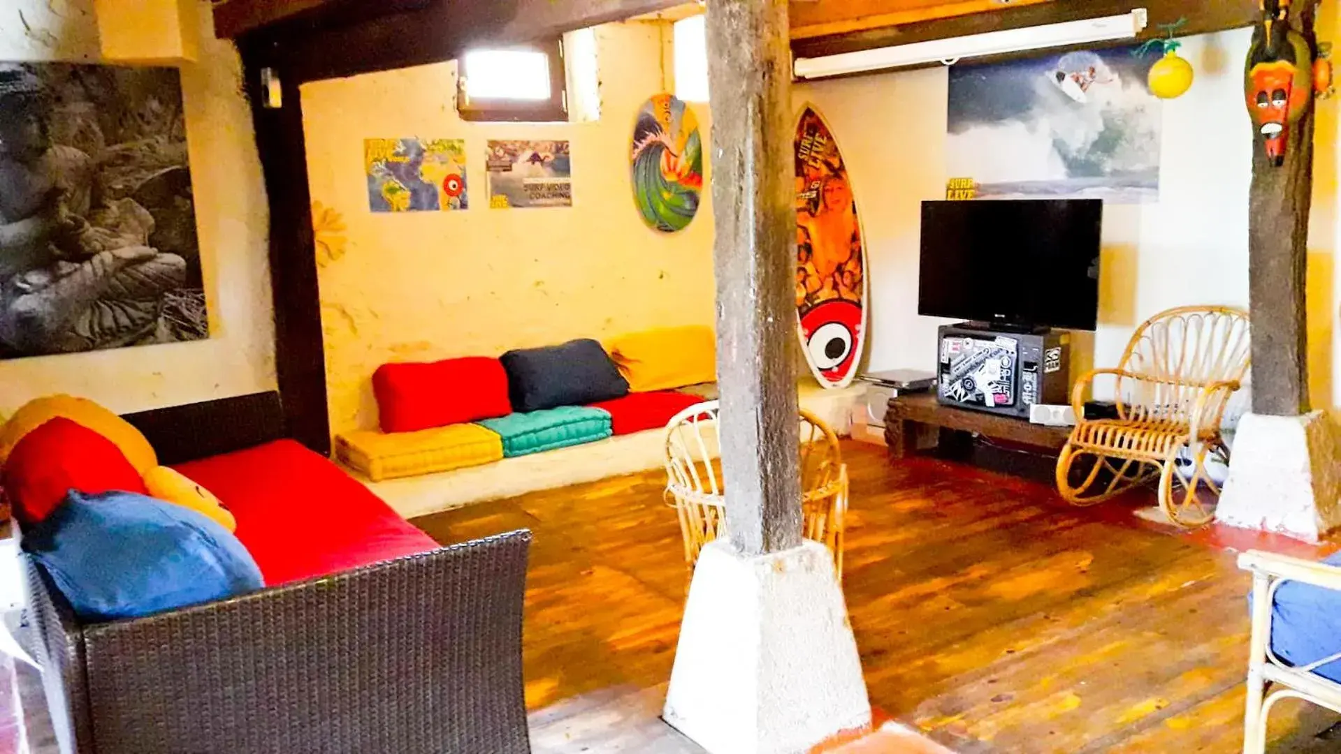 SURFtoLIVE House SURFtoLIVE House