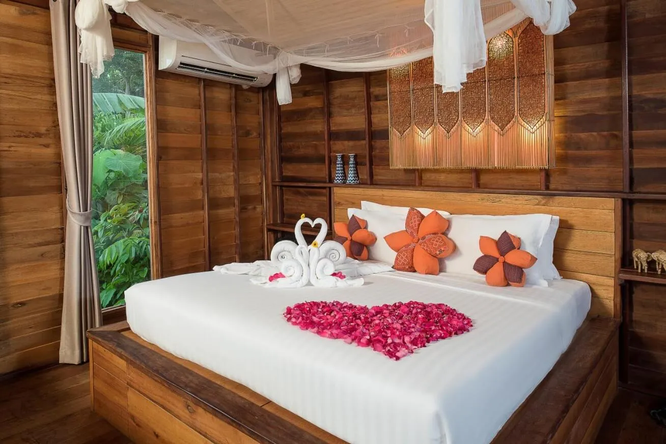 Bed in Serendipity Beach Resort Koh Lipe