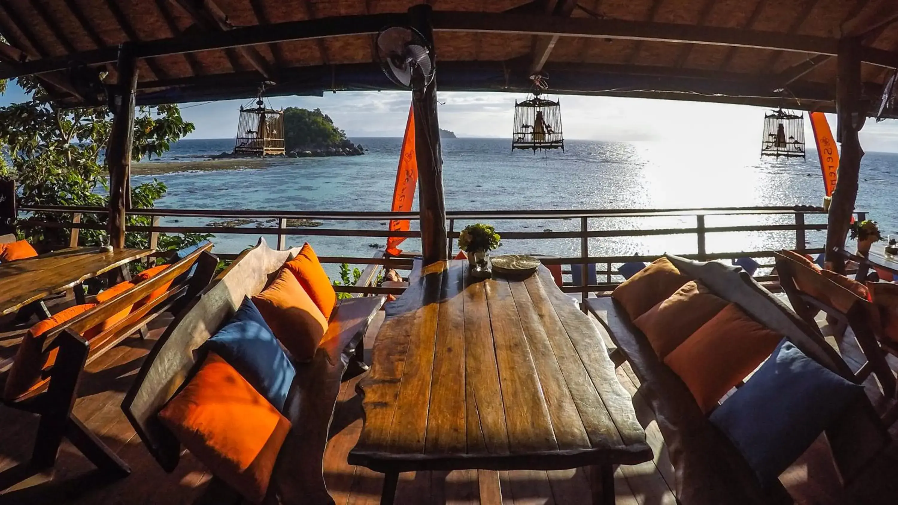 Restaurant/places to eat in Serendipity Beach Resort Koh Lipe Restaurant/places to eat in Serendipity Beach Resort Koh Lipe