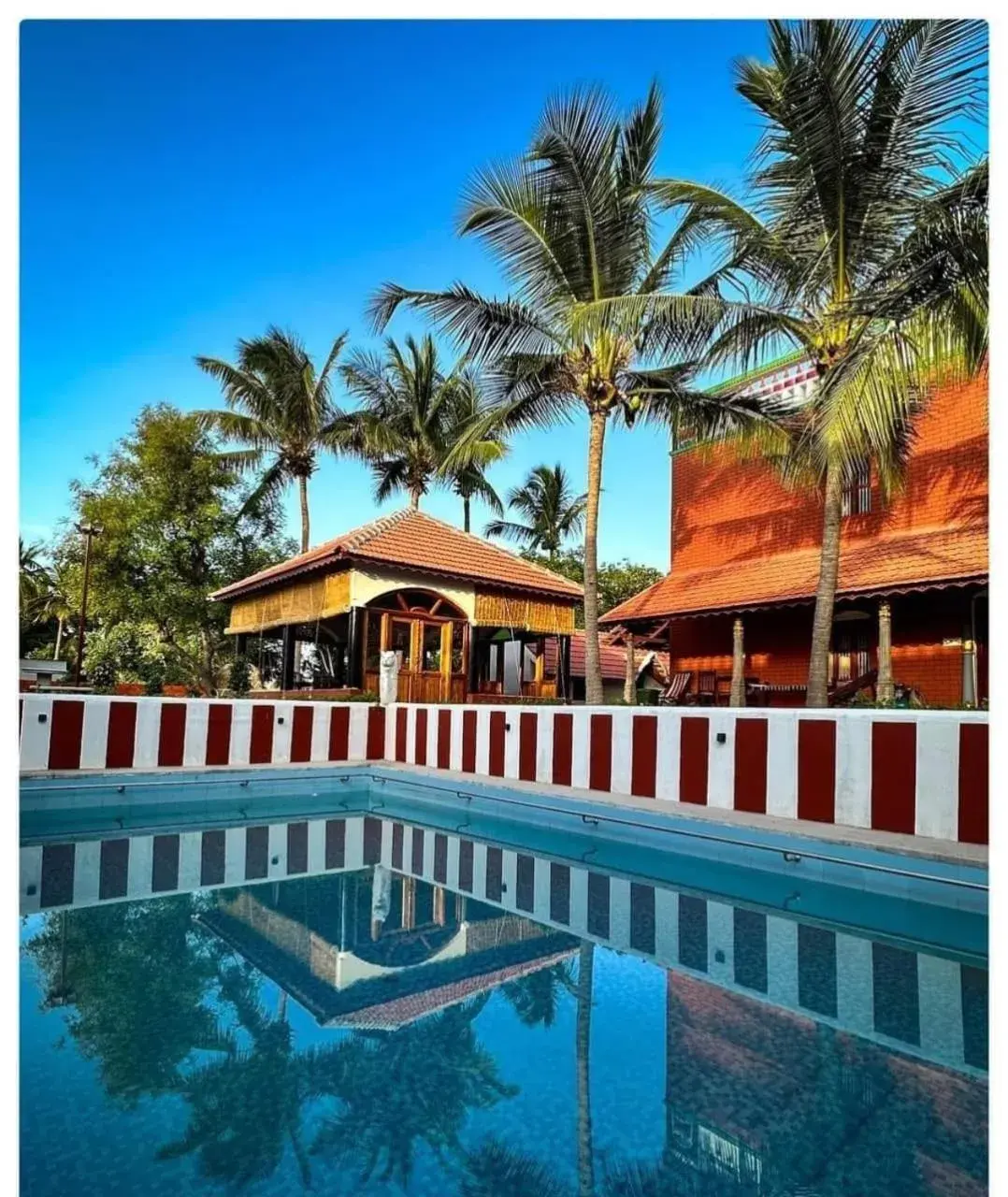 Swimming pool in CHETTINAD HERITAGE WELLNESS RESORTS Swimming pool in CHETTINAD HERITAGE WELLNESS RESORTS