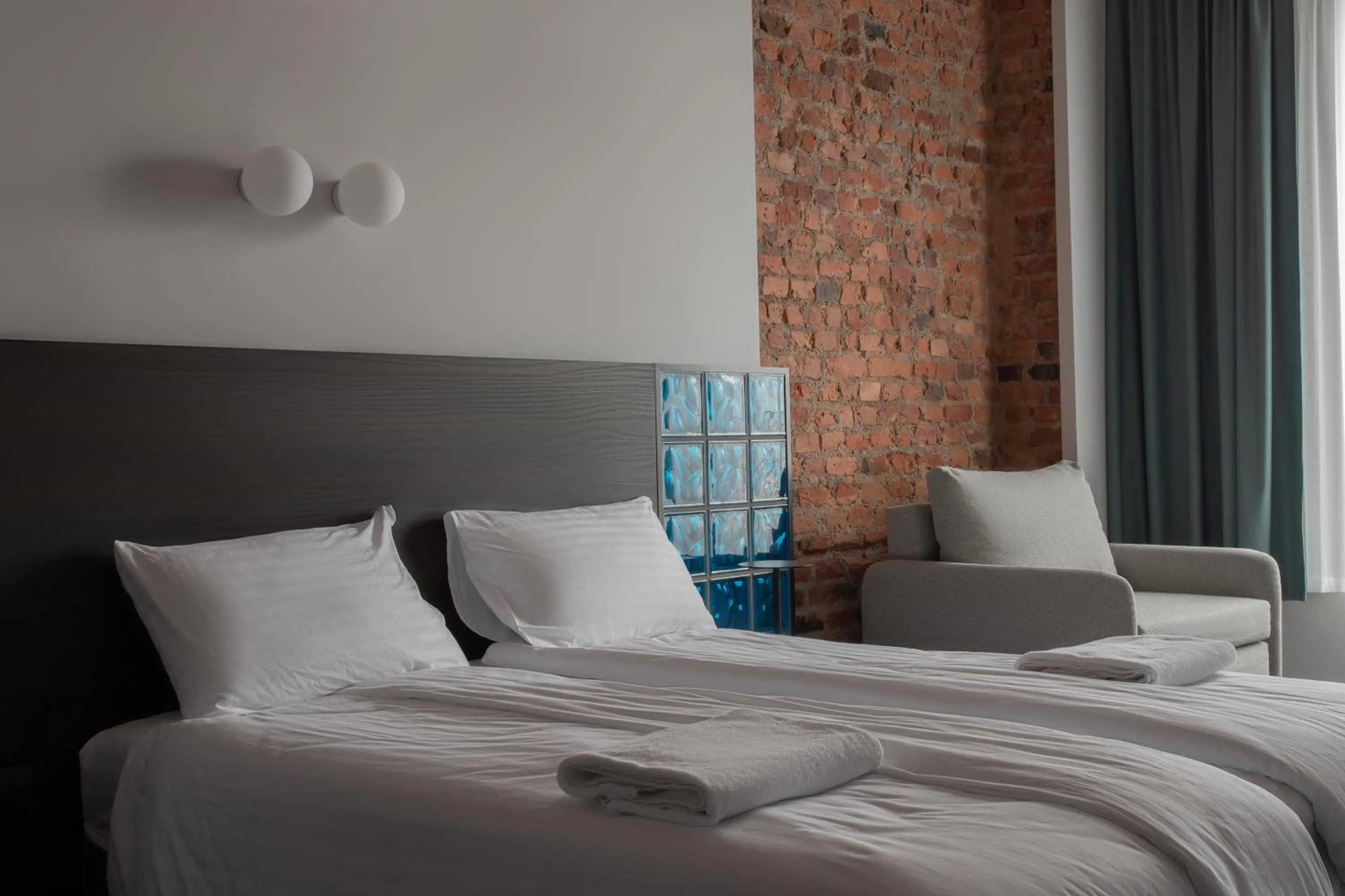 Bed in Resume apartments