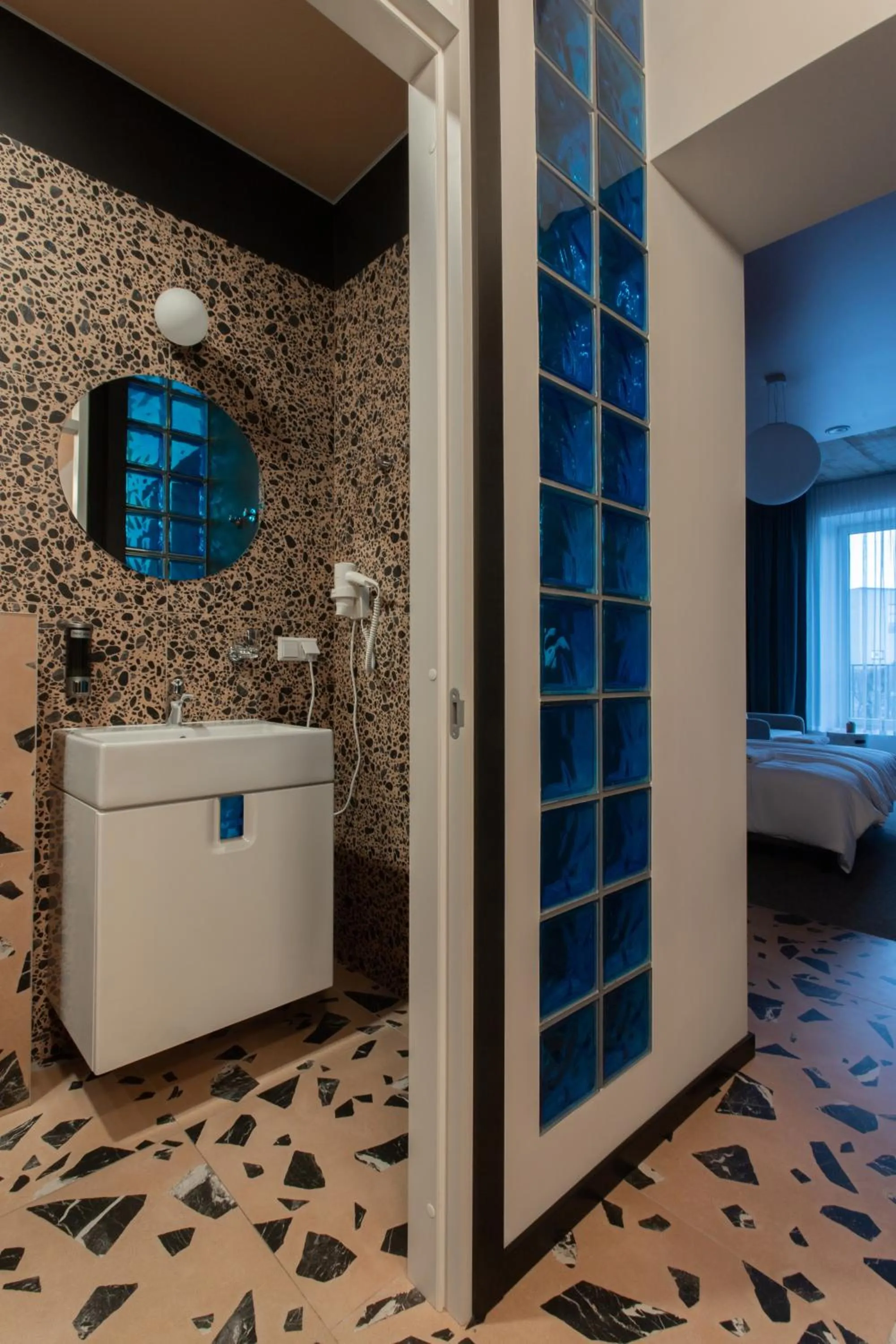 Bed in Resume apartments