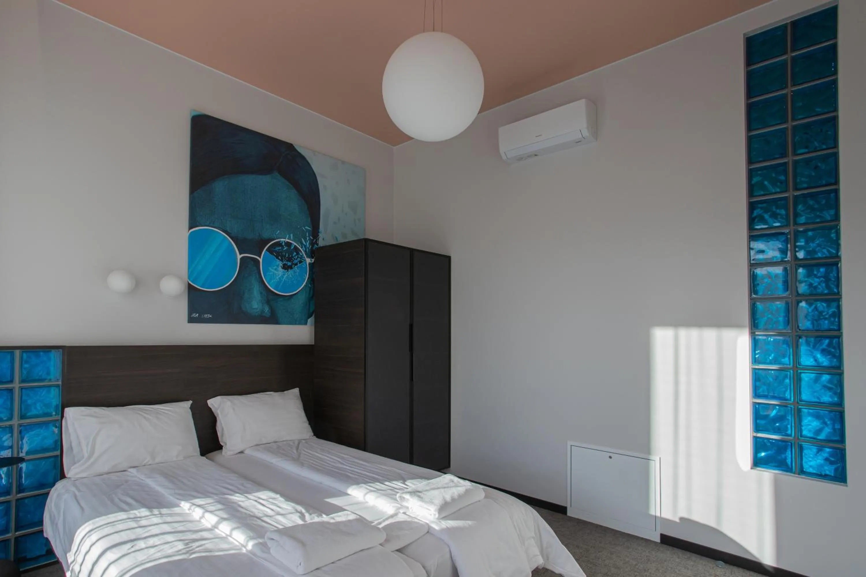 Bedroom, Bed in Resume apartments