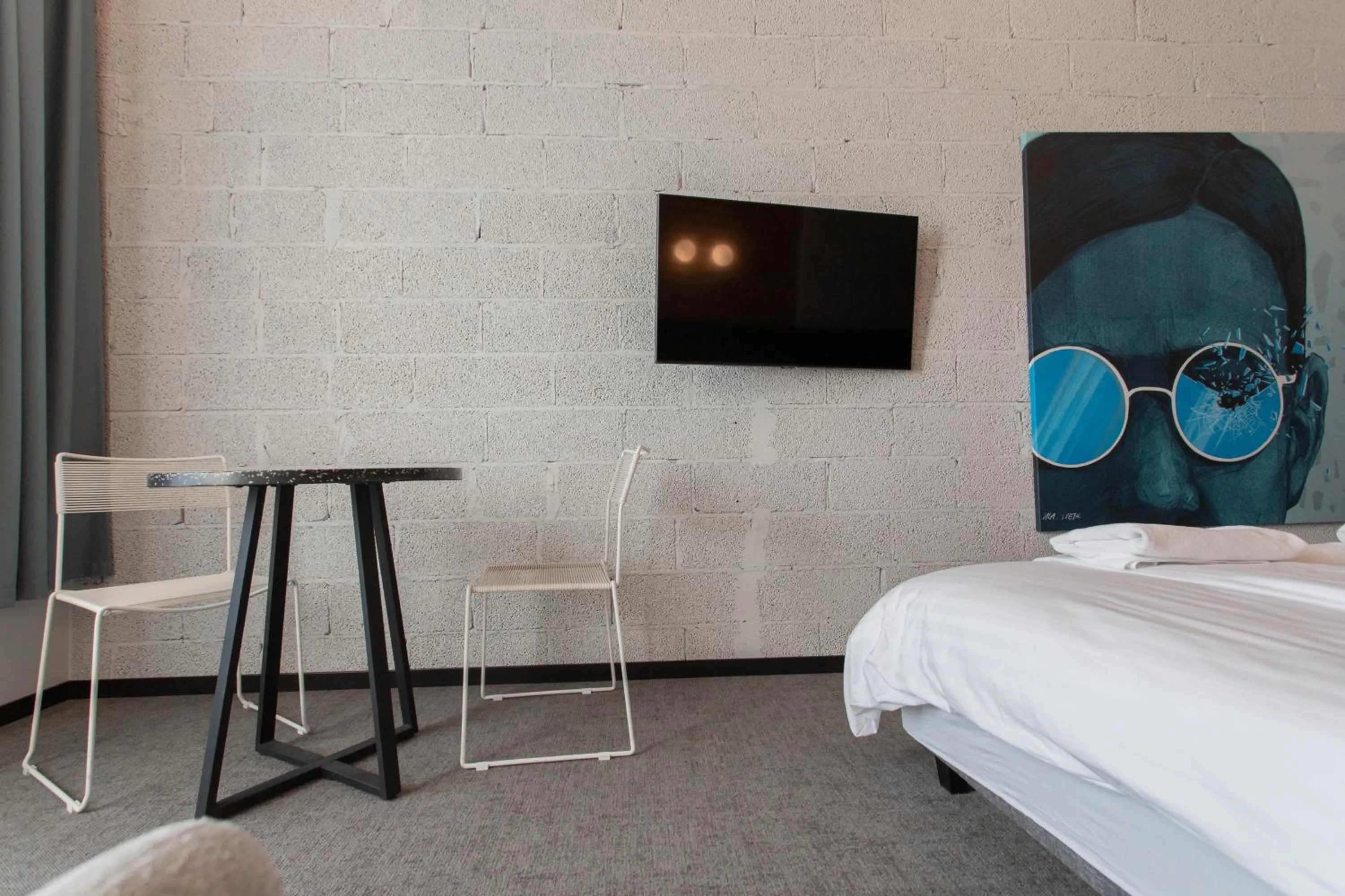 Bed in Resume apartments