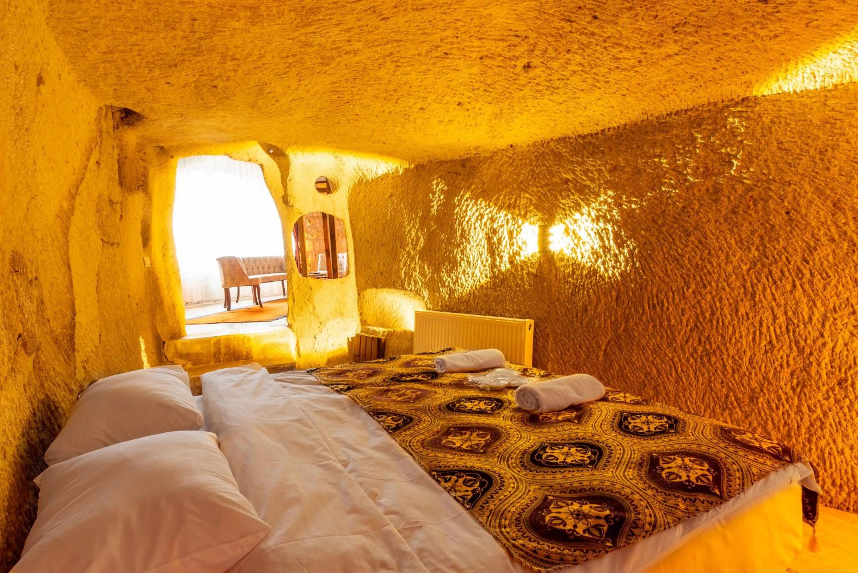 Bed in Cappadocia Snora Cave