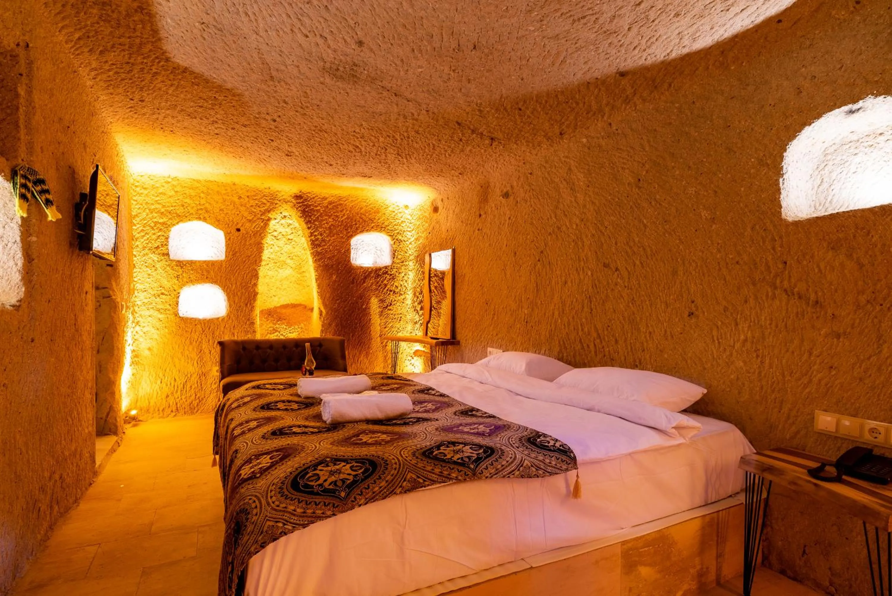 Bedroom, Bed in Cappadocia Snora Cave