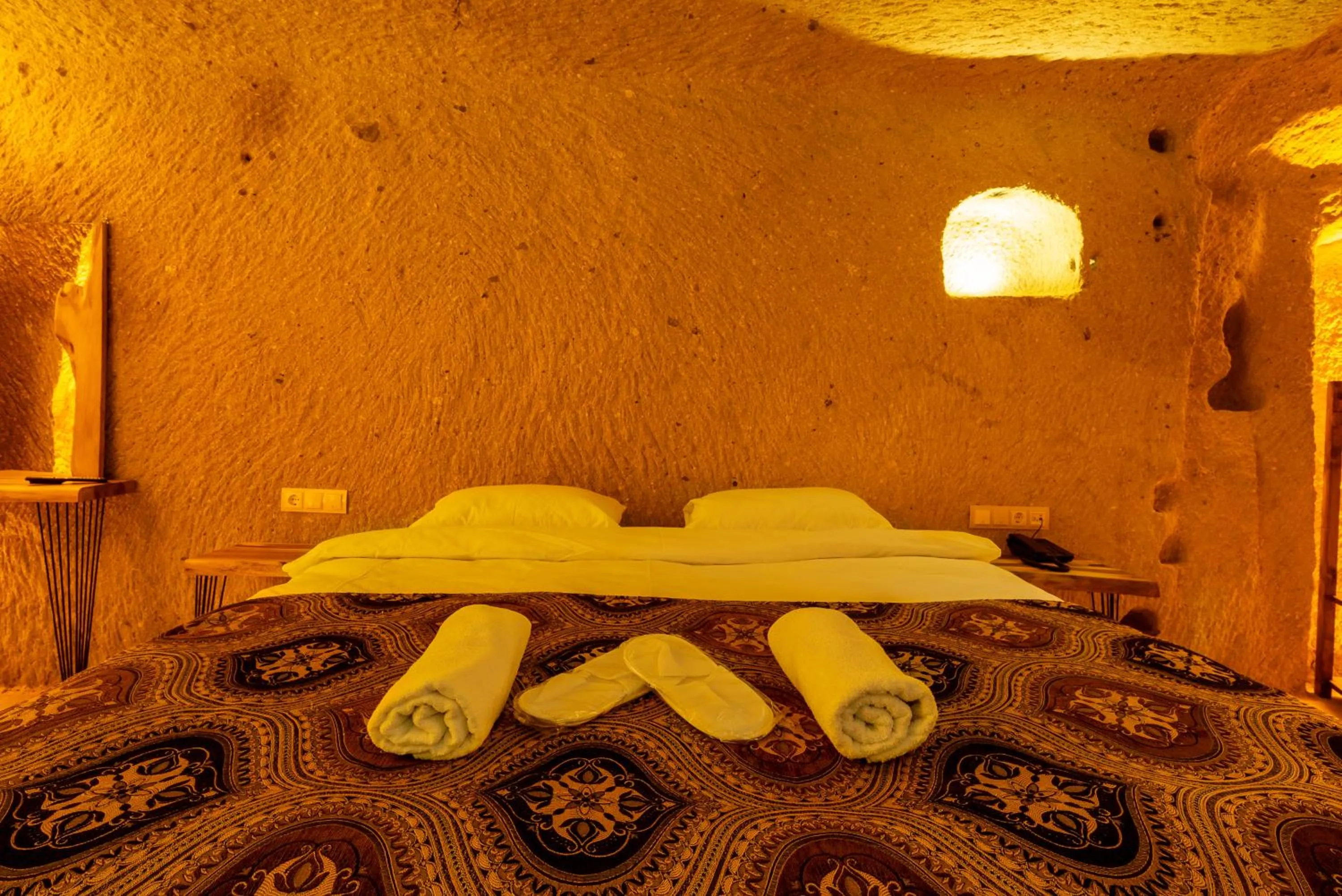 Bed in Cappadocia Snora Cave
