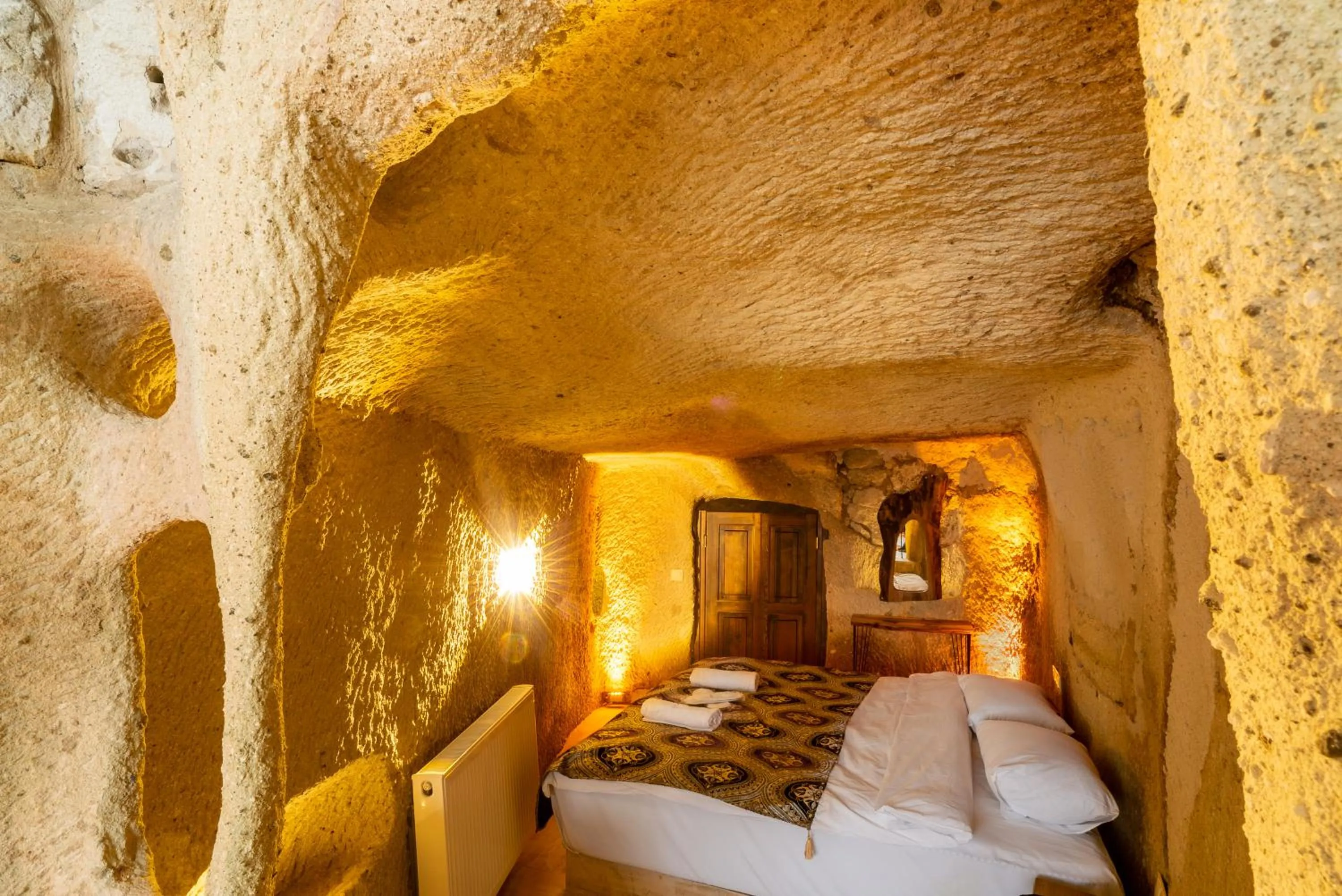 Bed in Cappadocia Snora Cave