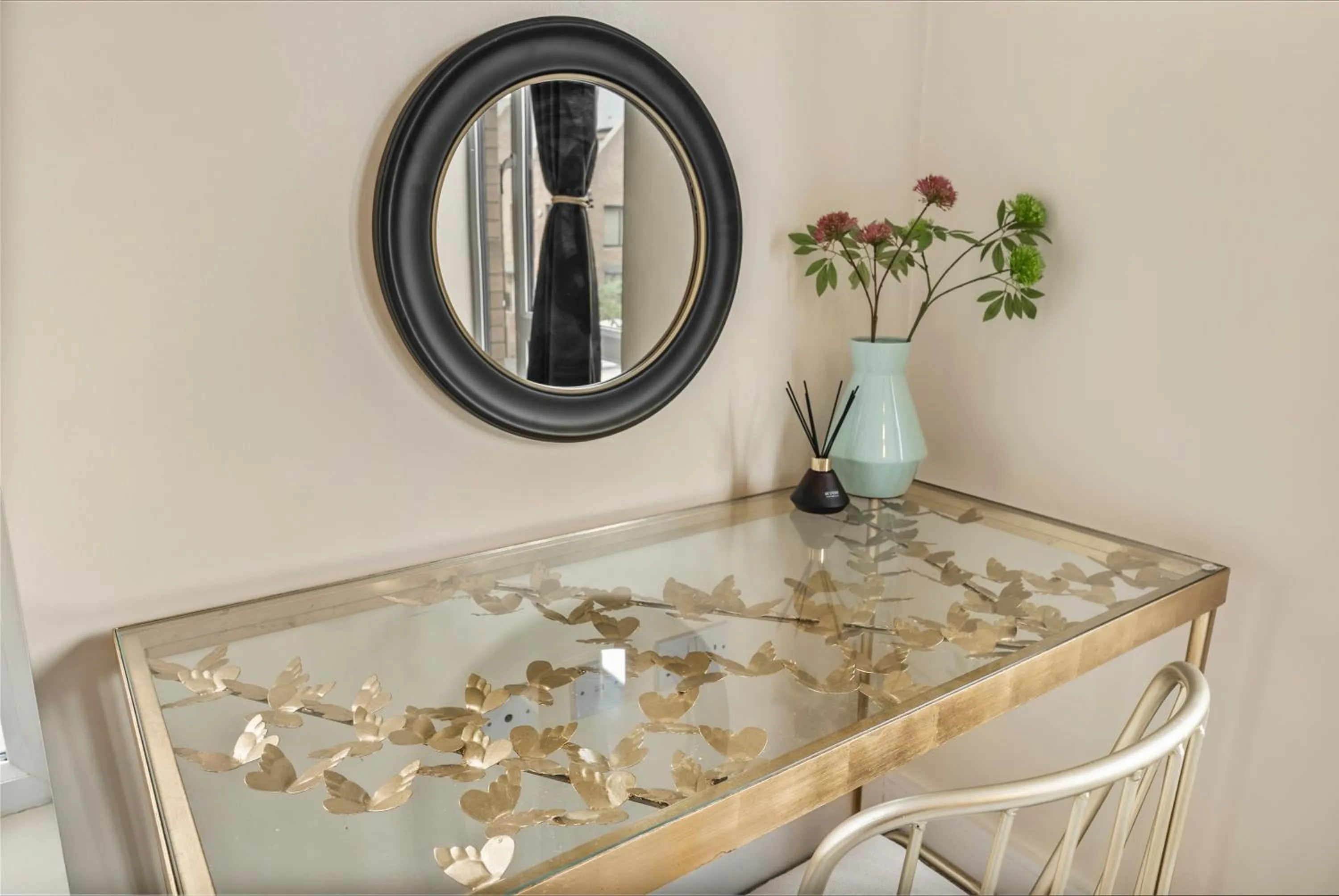 Bedroom in Sleek and Stylish 2 Bed with Garden and Parking