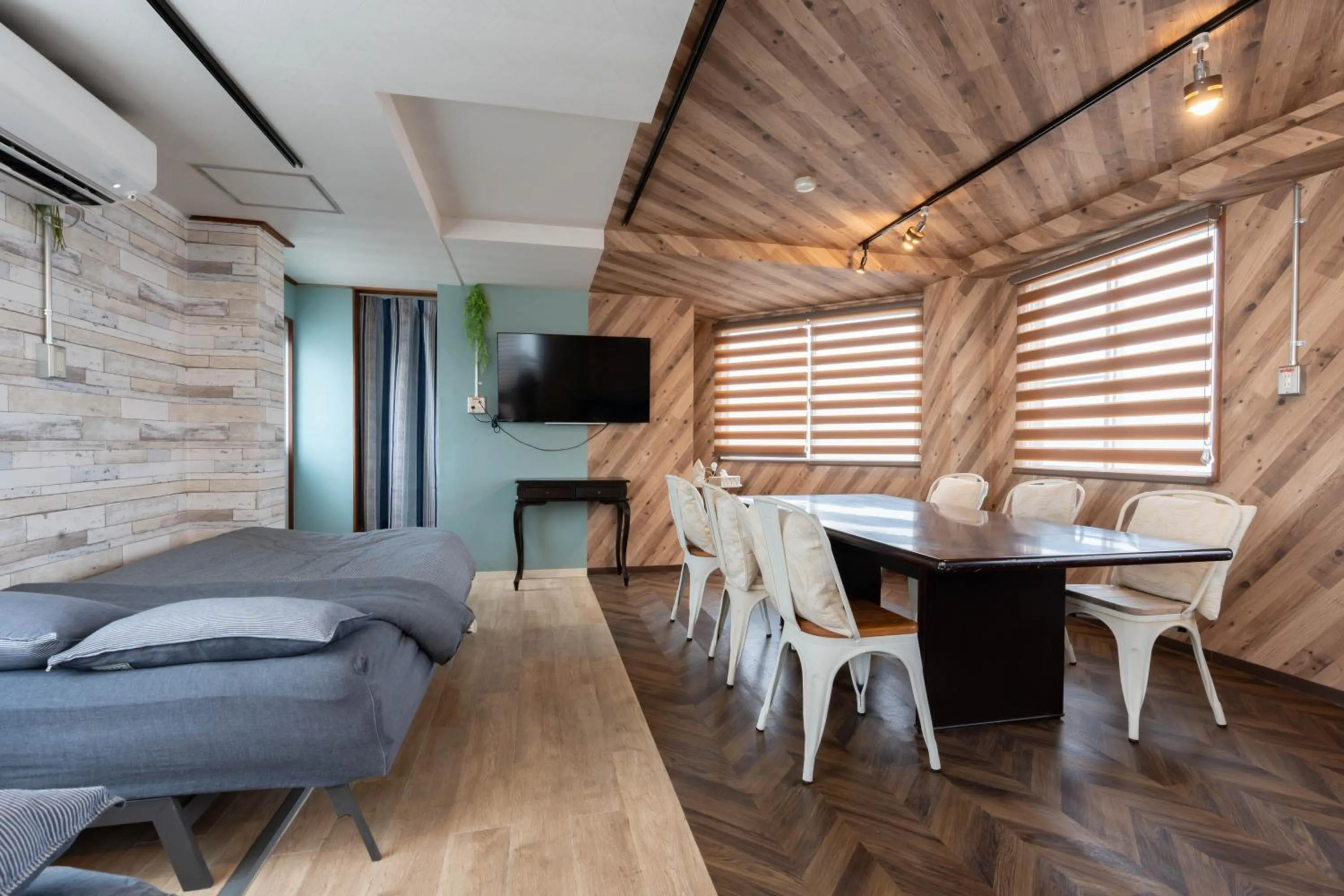 Dining area in U.HOUSE